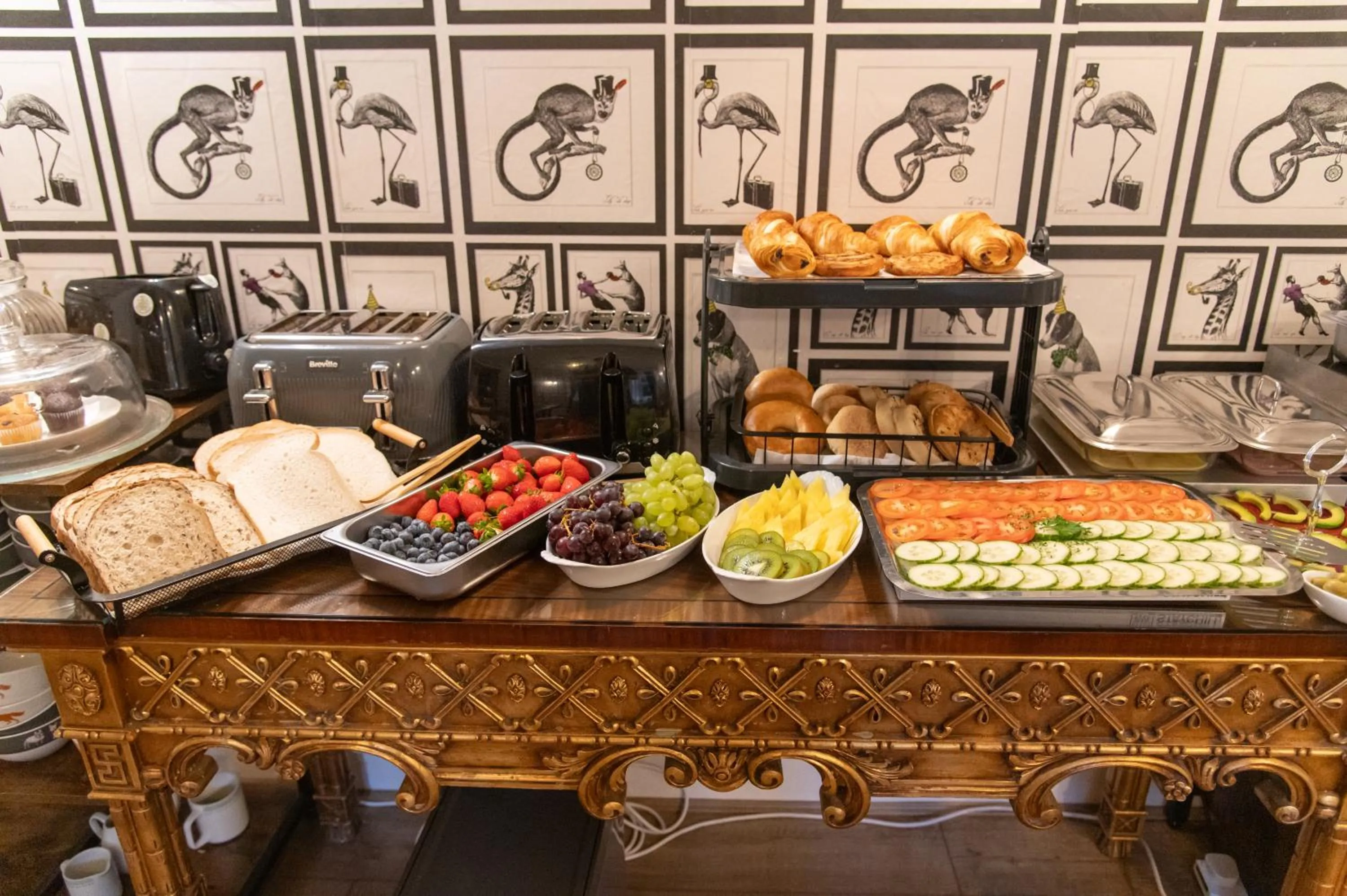 Food and drinks in The Cherry Tree Guest House