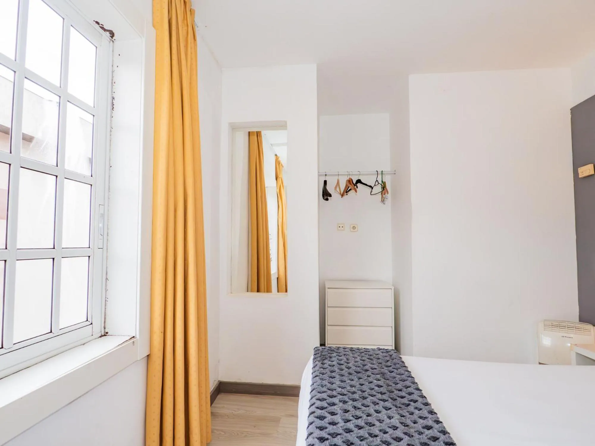 Bed in Hotel del Mar Vigo