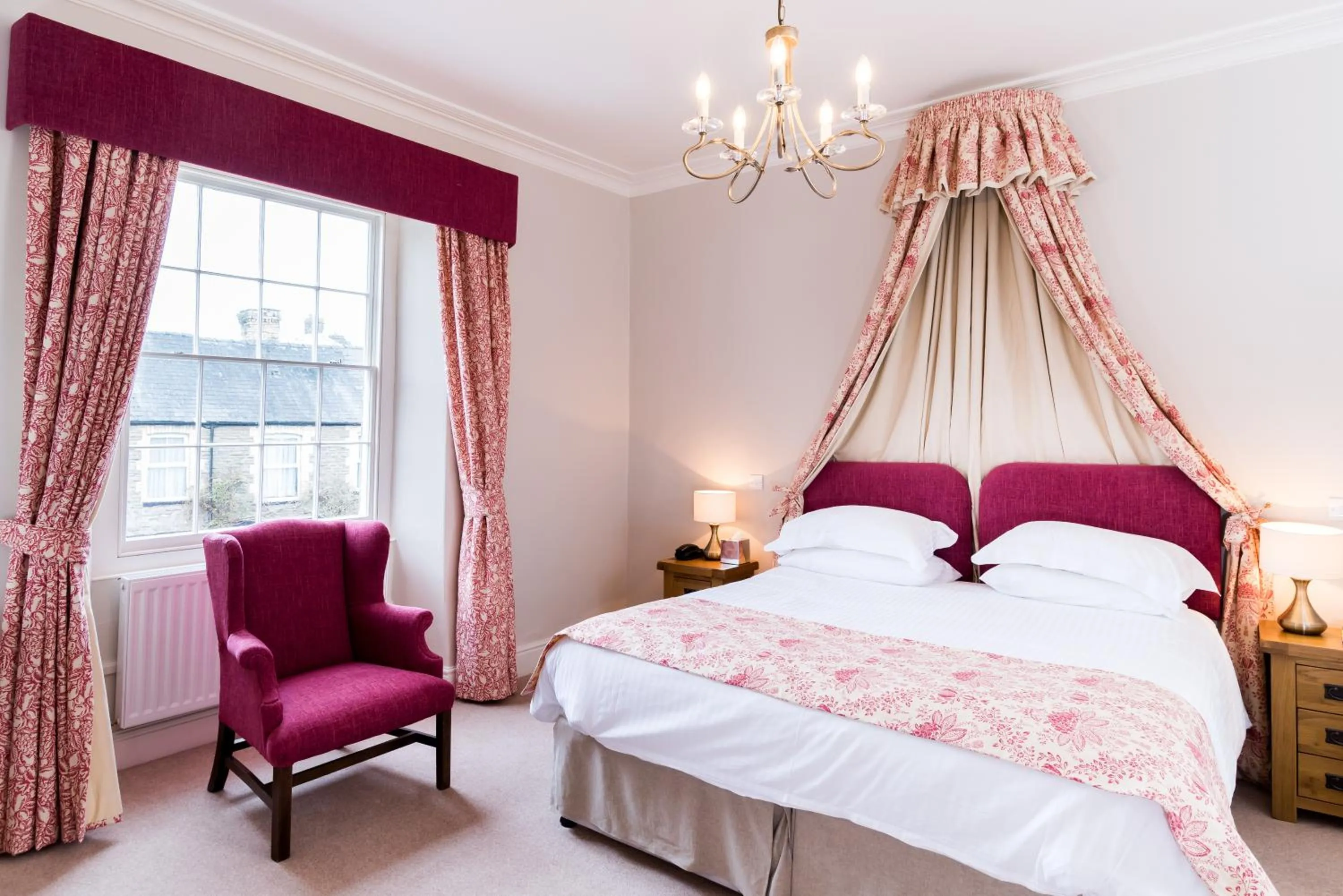 Bedroom, Bed in The Swan At Hay