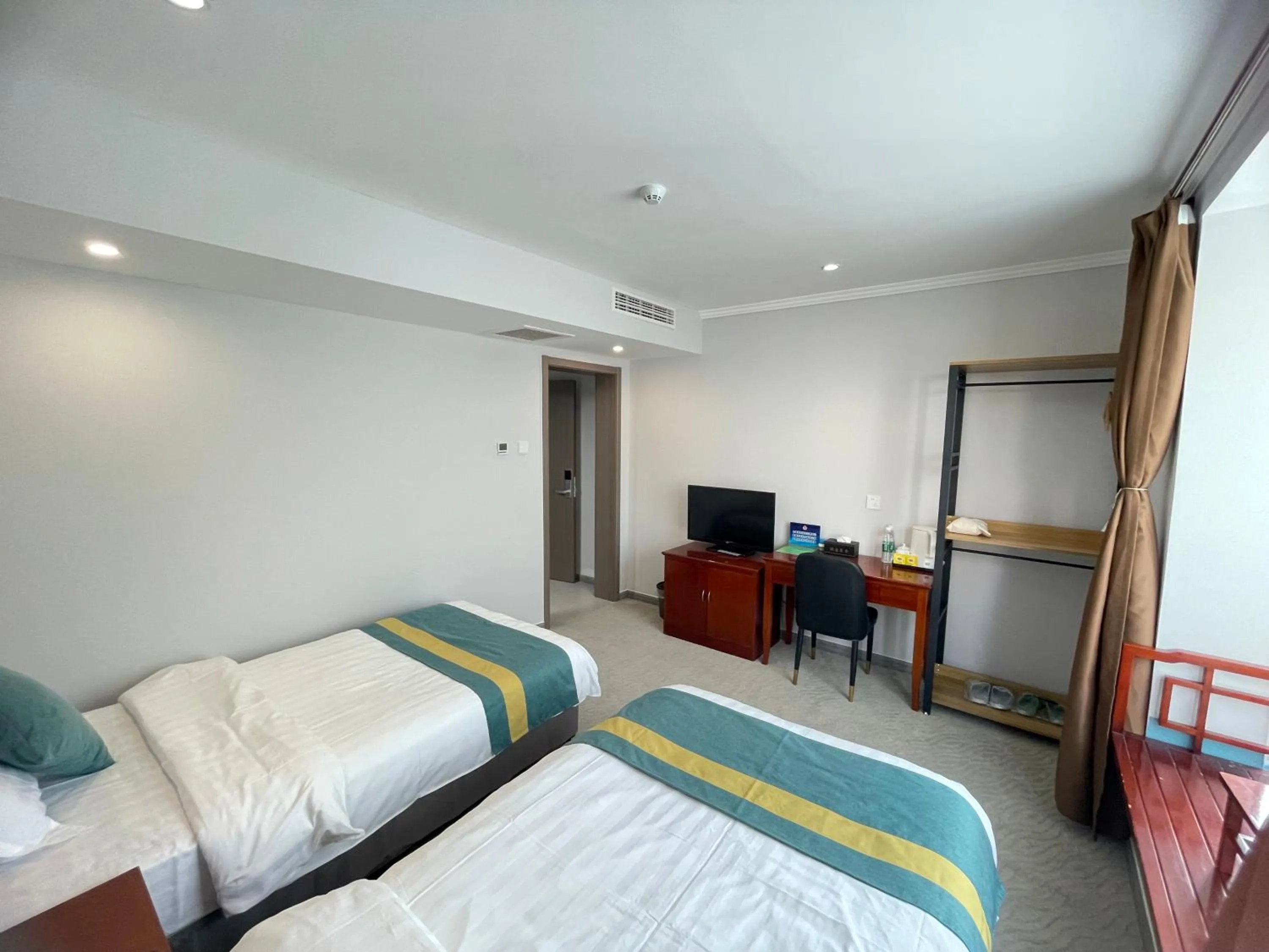 Bedroom, Bed in Beijing RJ Brown city center hotel Forbidden City &Tian'anmen Square ,Near Subway line 8, 3min walk to Temple of Heaven, English Speaking reception , Laundry service ,Free wifi ,Oneday tour to Greatwall