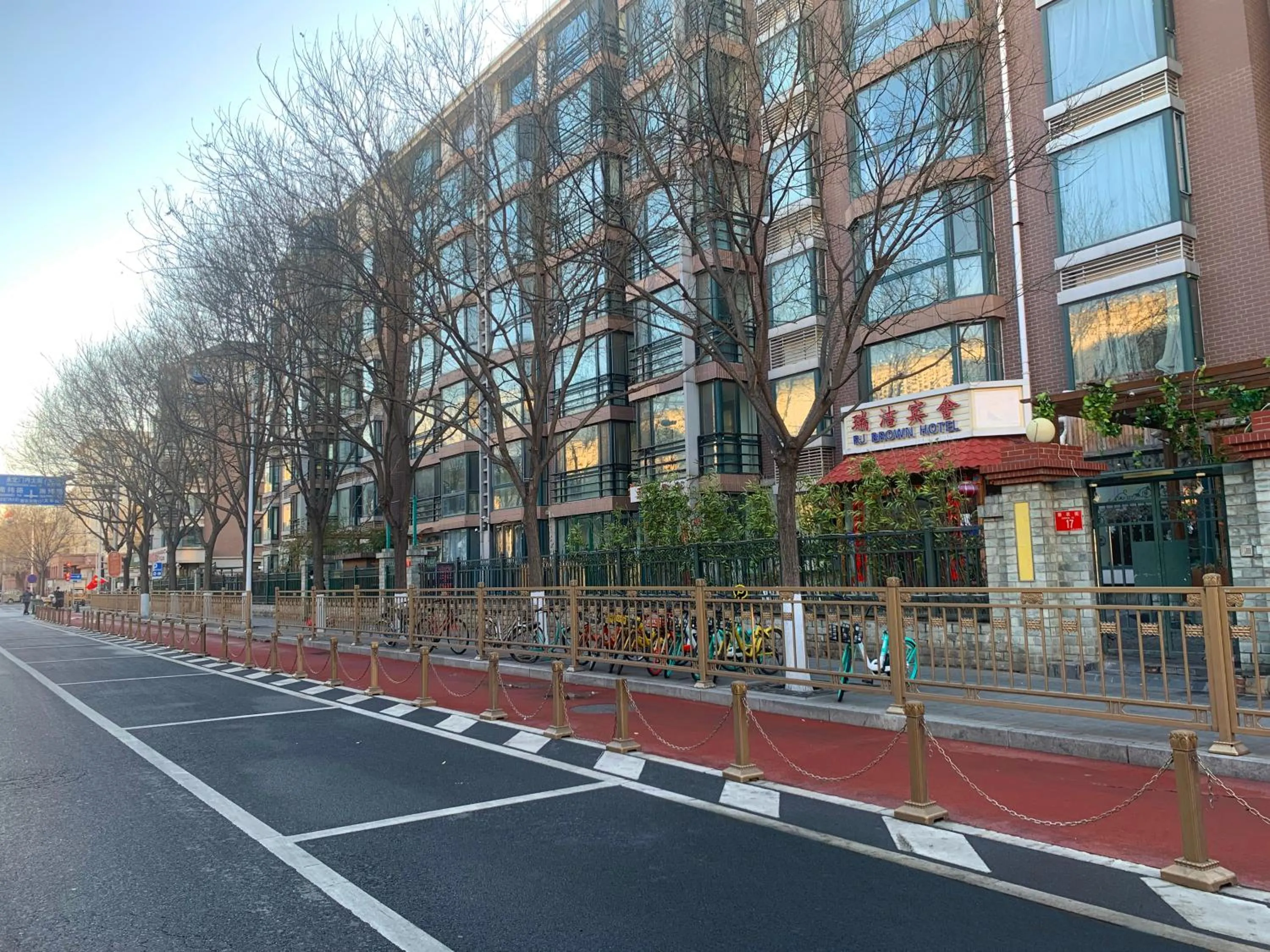 Neighbourhood in Beijing RJ Brown city center hotel Forbidden City &Tian'anmen Square ,Near Subway line 8, 3min walk to Temple of Heaven, English Speaking reception , Laundry service ,Free wifi ,Oneday tour to Greatwall