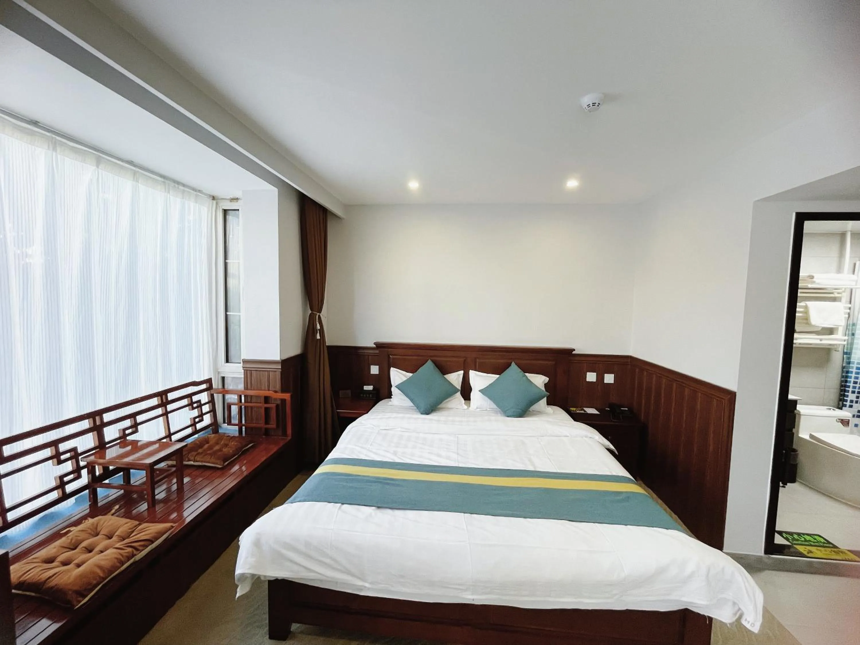 Photo of the whole room, Bed in Beijing RJ Brown city center hotel Forbidden City &Tian'anmen Square ,Near Subway line 8, 3min walk to Temple of Heaven, English Speaking reception , Laundry service ,Free wifi ,Oneday tour to Greatwall