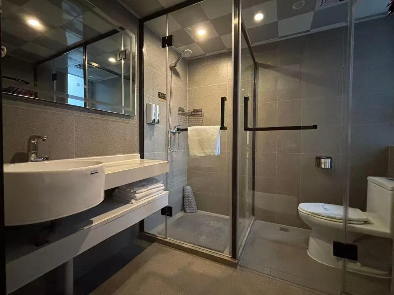 Bathroom in Beijing RJ Brown City Center Hotel Tian An Men Forbidden City
