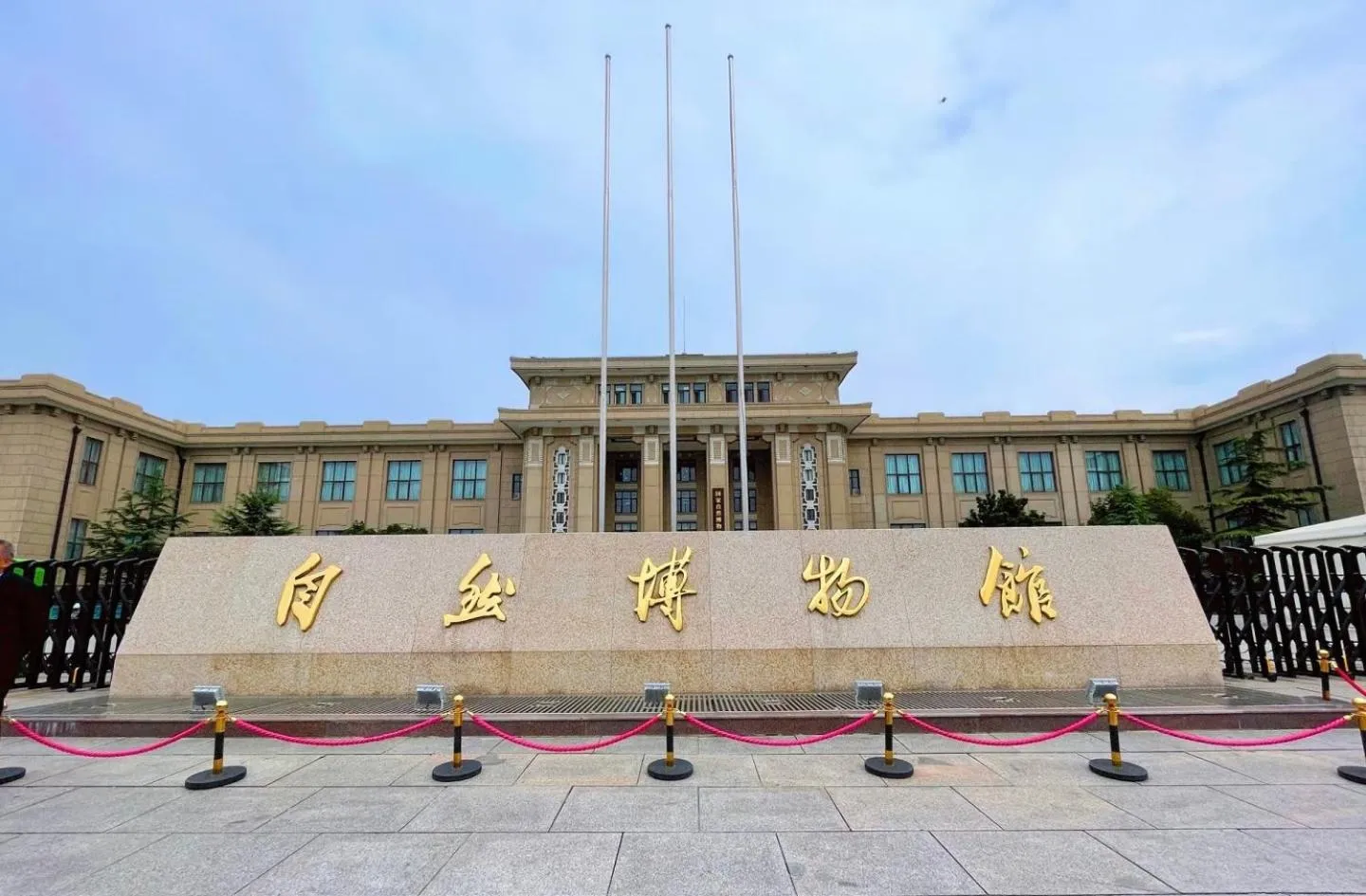 Beijing RJ Brown city center hotel Forbidden City &Tian'anmen Square ,Near Subway line 8, 3min walk to Temple of Heaven, English Speaking reception , Laundry service ,Free wifi ,Oneday tour to Greatwall