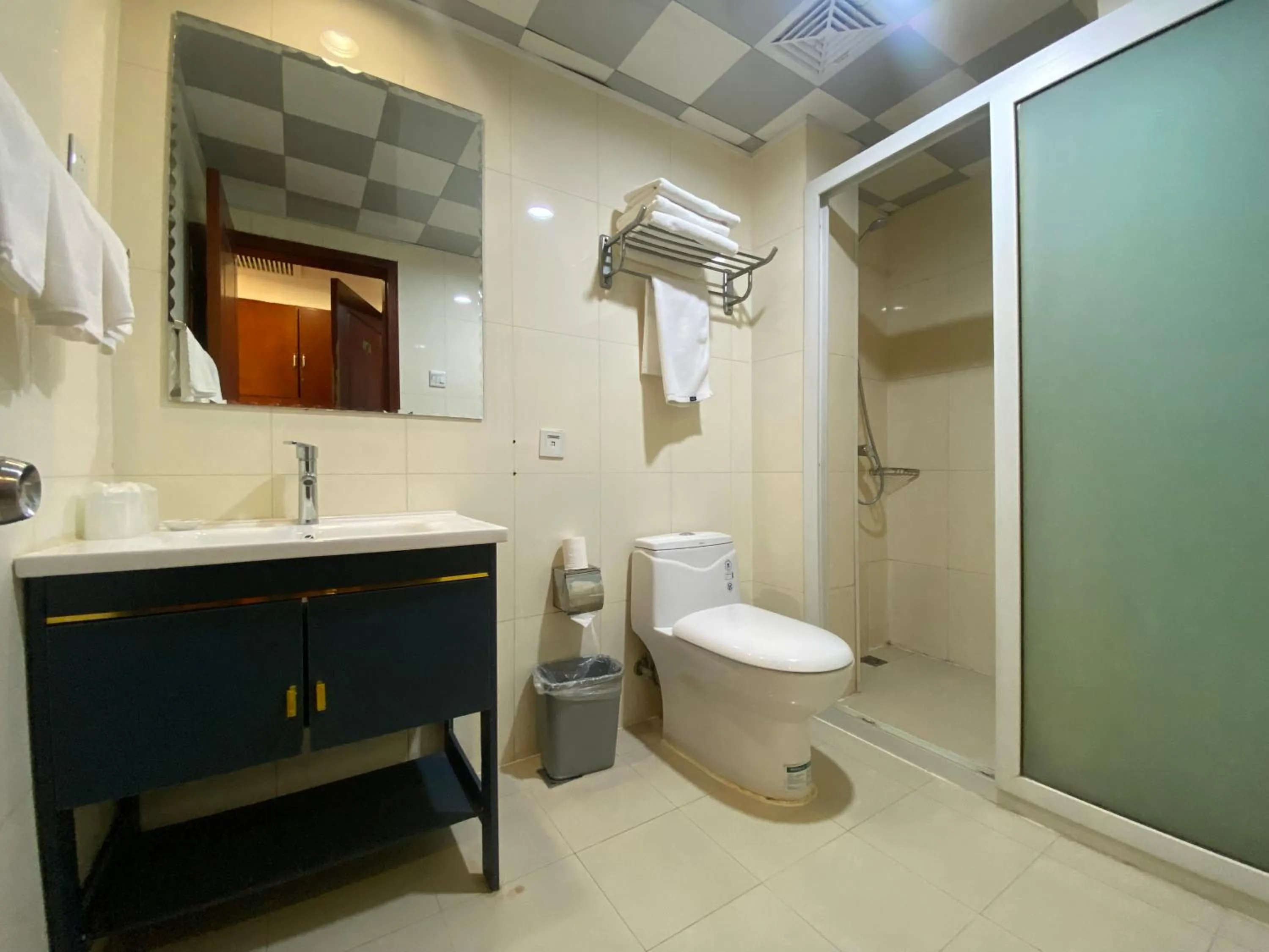 Beijing RJ Brown city center hotel Forbidden City &Tian'anmen Square ,Near Subway line 8, 3min walk to Temple of Heaven, English Speaking reception , Laundry service ,Free wifi ,Oneday tour to Greatwall