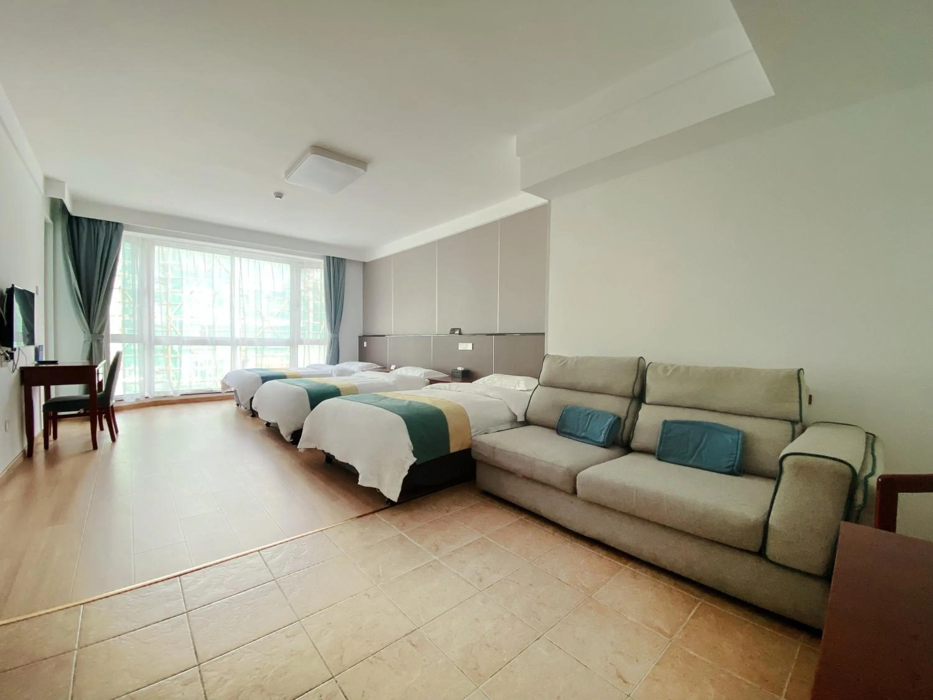 Seating area, Bed in Beijing RJ Brown City Center Hotel Tian An Men Forbidden City