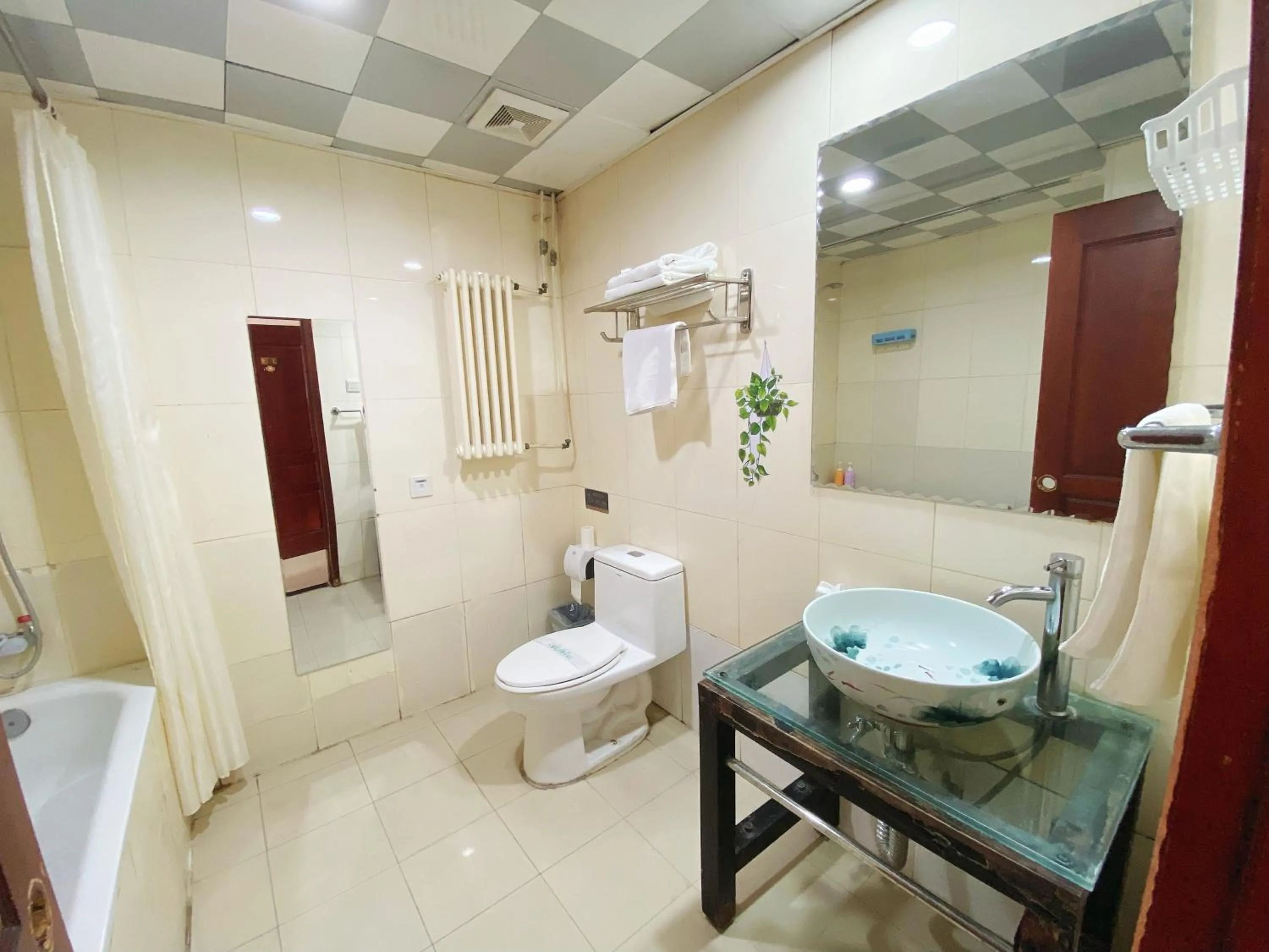 Beijing RJ Brown city center hotel Forbidden City &Tian'anmen Square ,Near Subway line 8, 3min walk to Temple of Heaven, English Speaking reception , Laundry service ,Free wifi ,Oneday tour to Greatwall