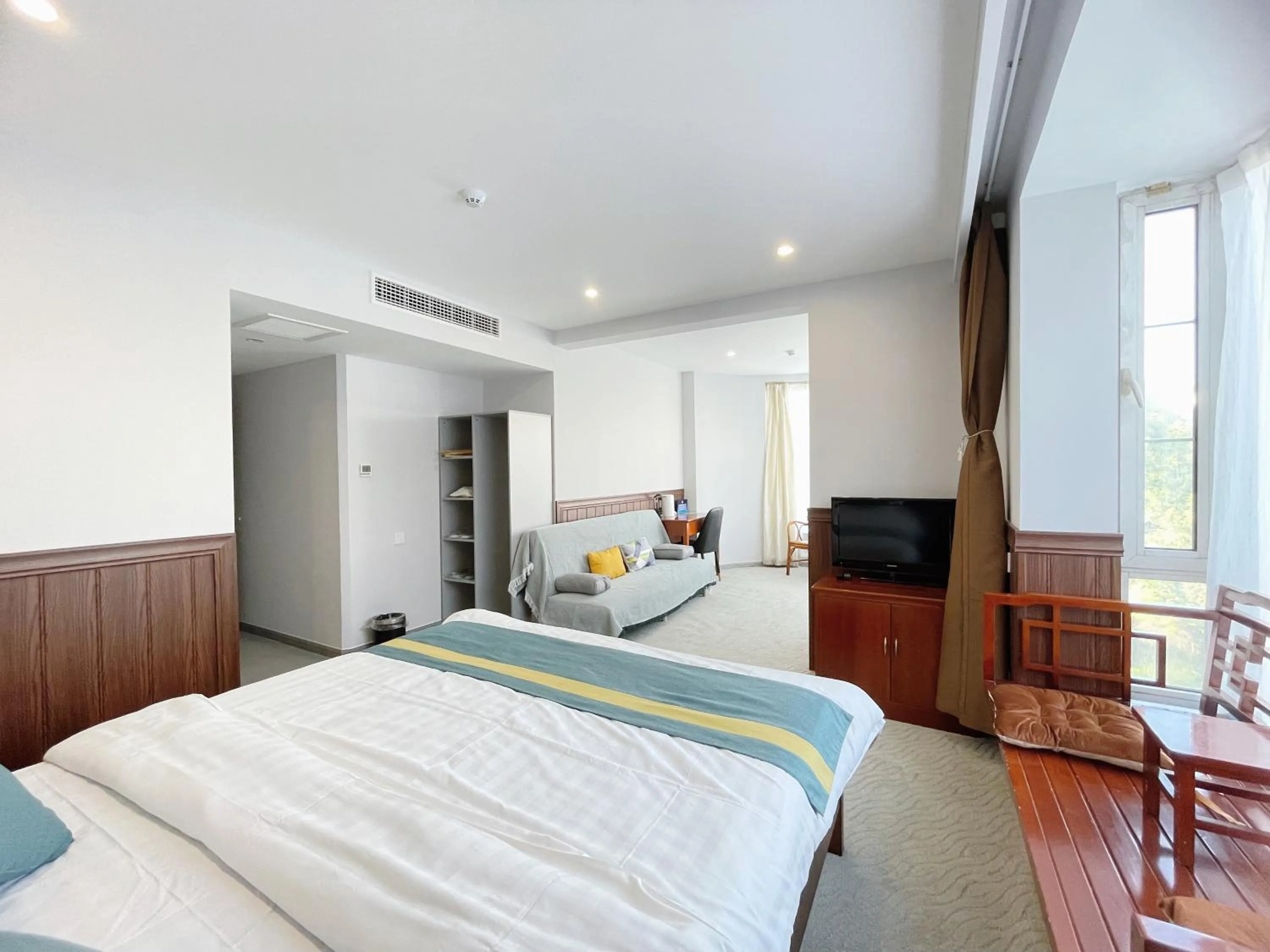 Bedroom, Bed in Beijing RJ Brown city center hotel Forbidden City &Tian'anmen Square ,Near Subway line 8, 3min walk to Temple of Heaven, English Speaking reception , Laundry service ,Free wifi ,Oneday tour to Greatwall