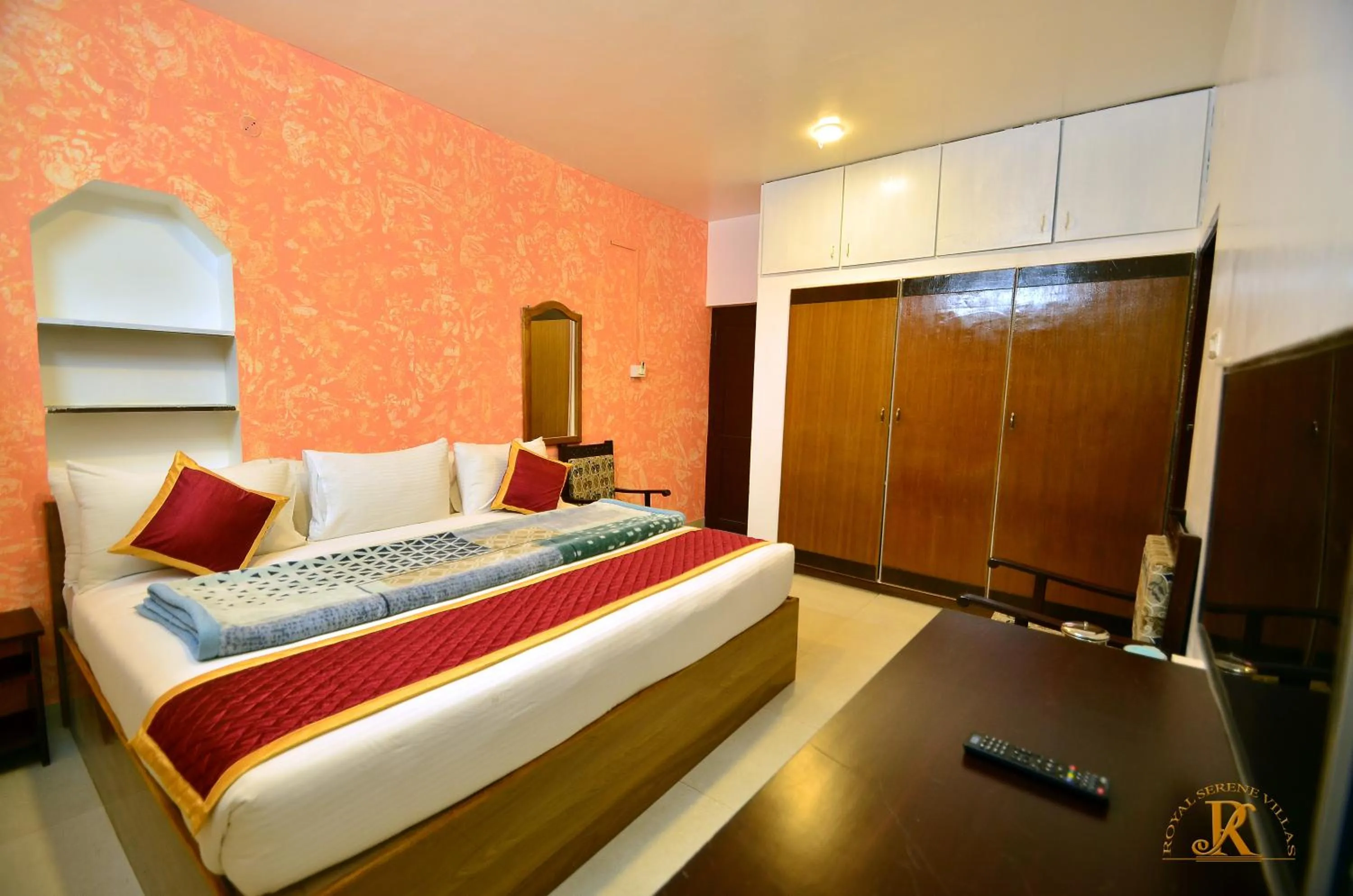 Photo of the whole room, Bed in Royal Serene Villas
