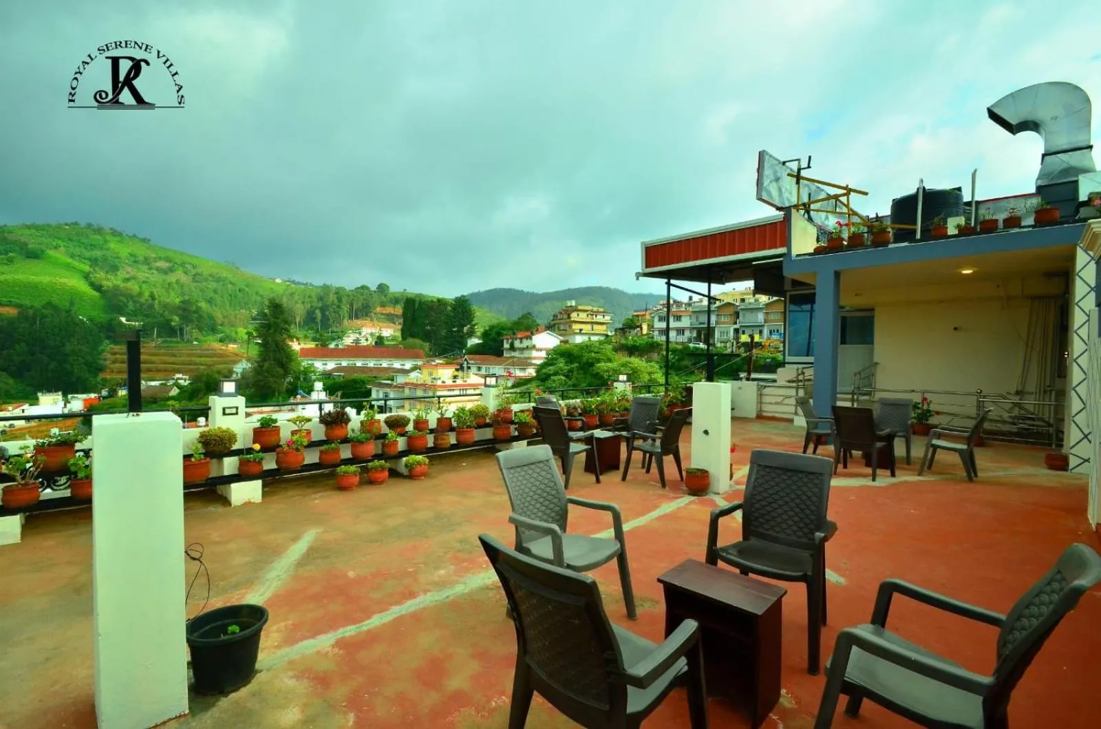 Balcony/Terrace in Royal Serene Villas