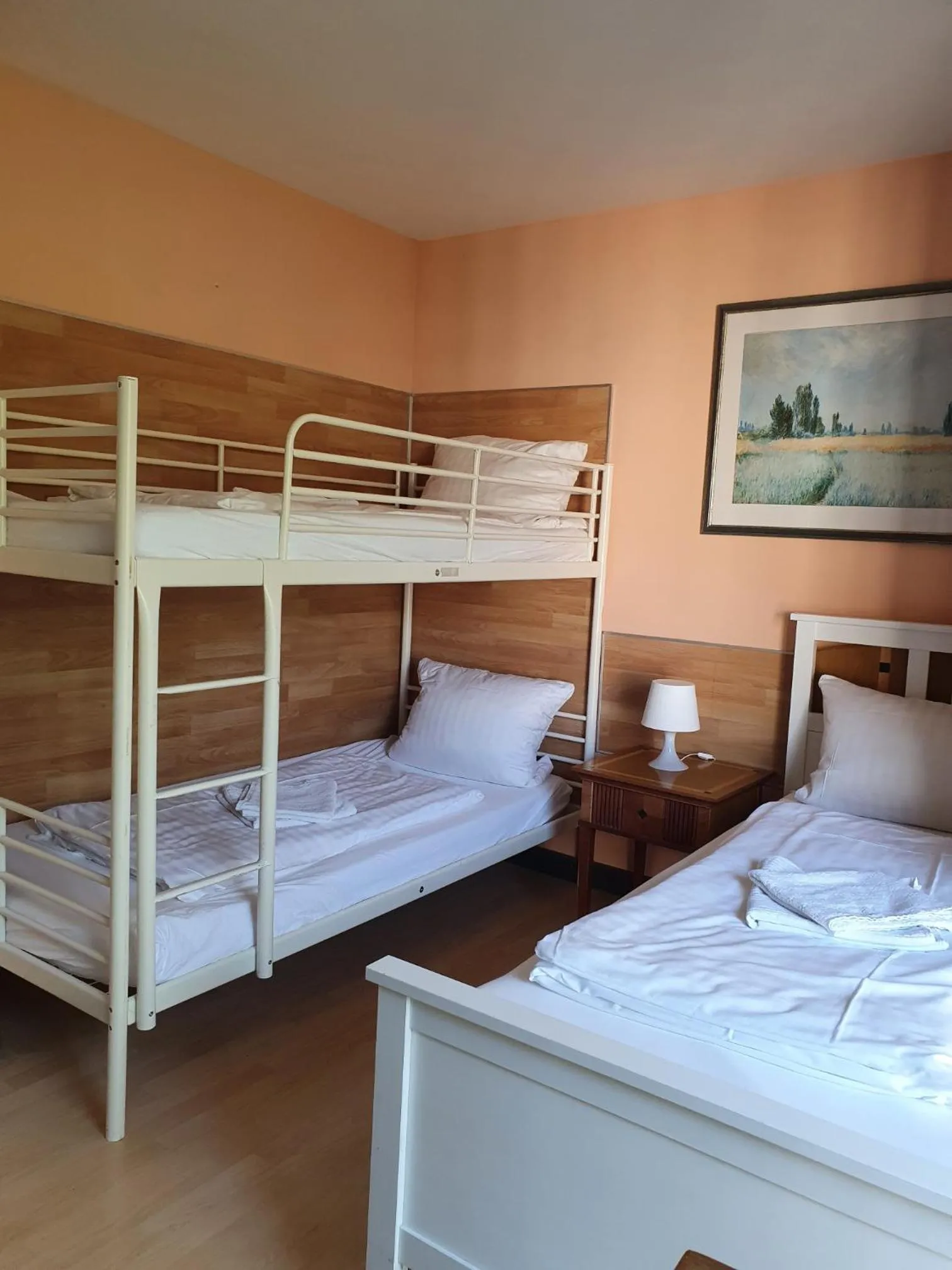 Bedroom, Bed in CityPark Hotel