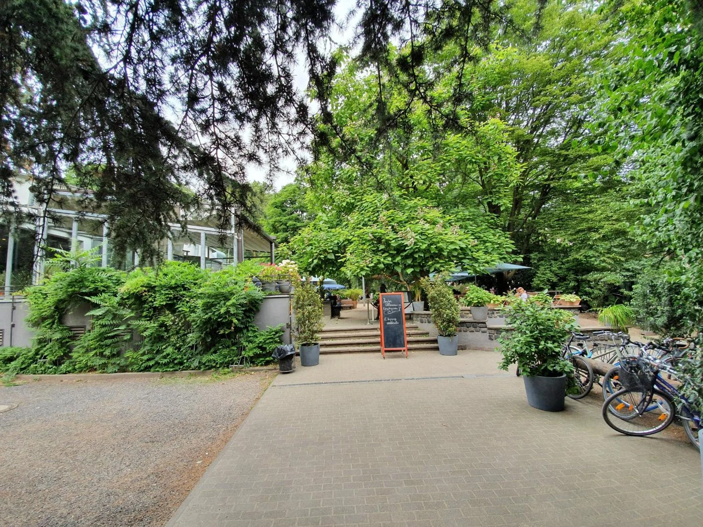 Entertainment in CityPark Hotel