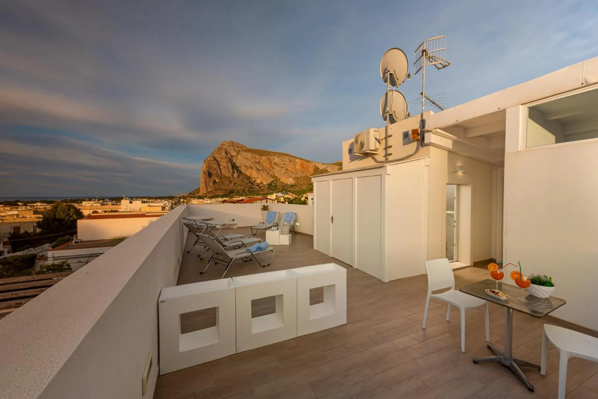 Balcony/Terrace in Rivazzurra Design Rooms