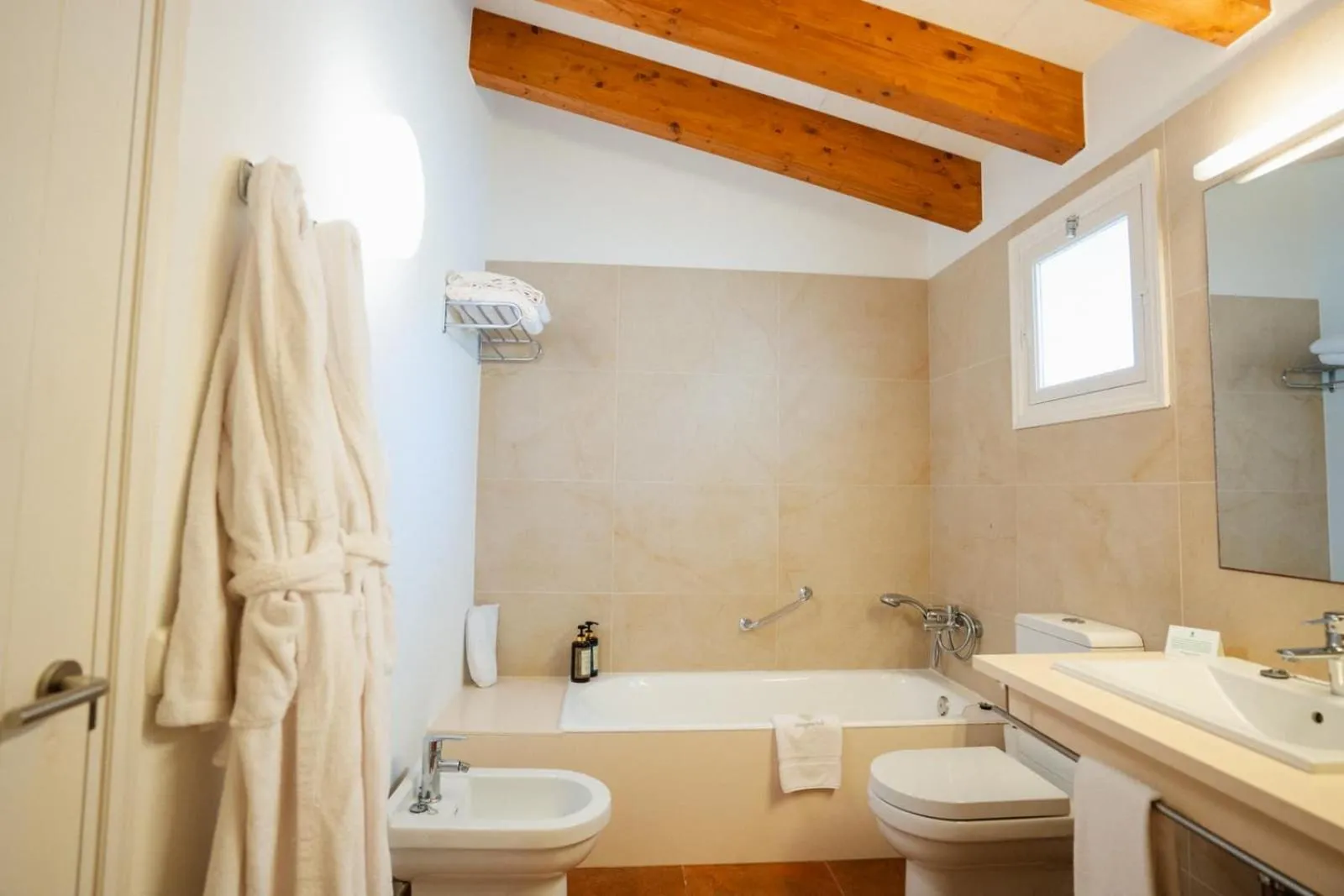 Bathroom in Hotel Rural Binigaus Vell