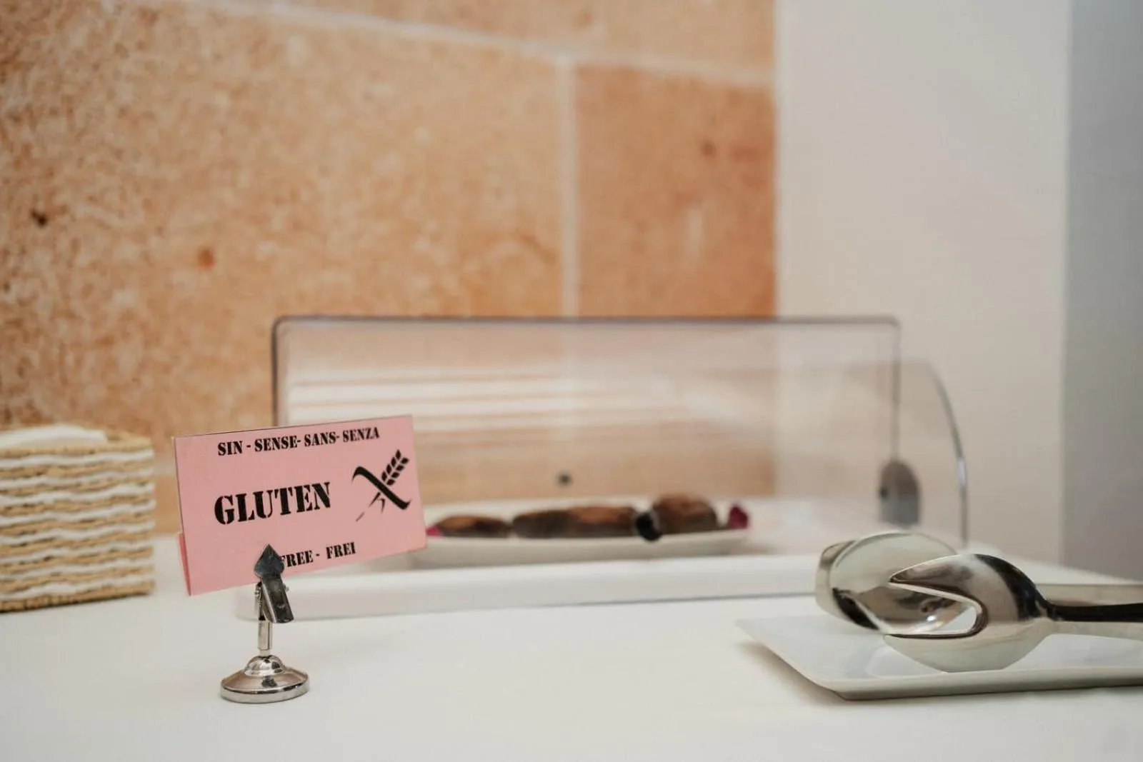 Buffet breakfast in Hotel Rural Binigaus Vell