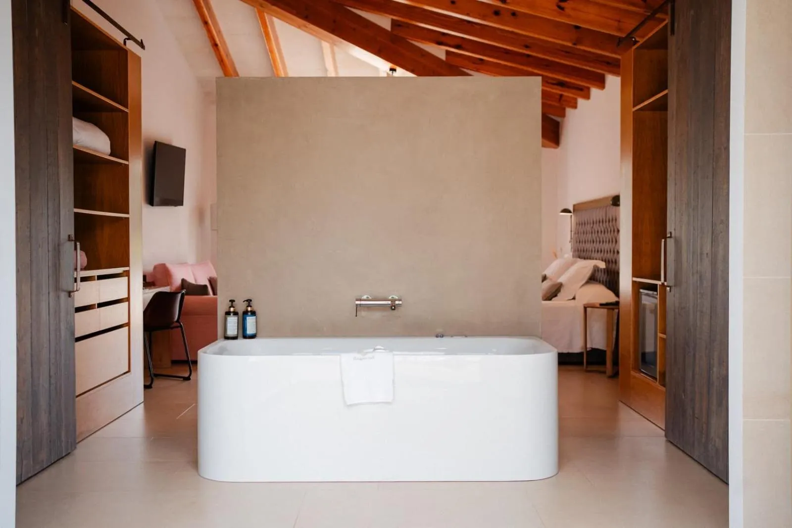 Hot Tub, Bed in Hotel Rural Binigaus Vell