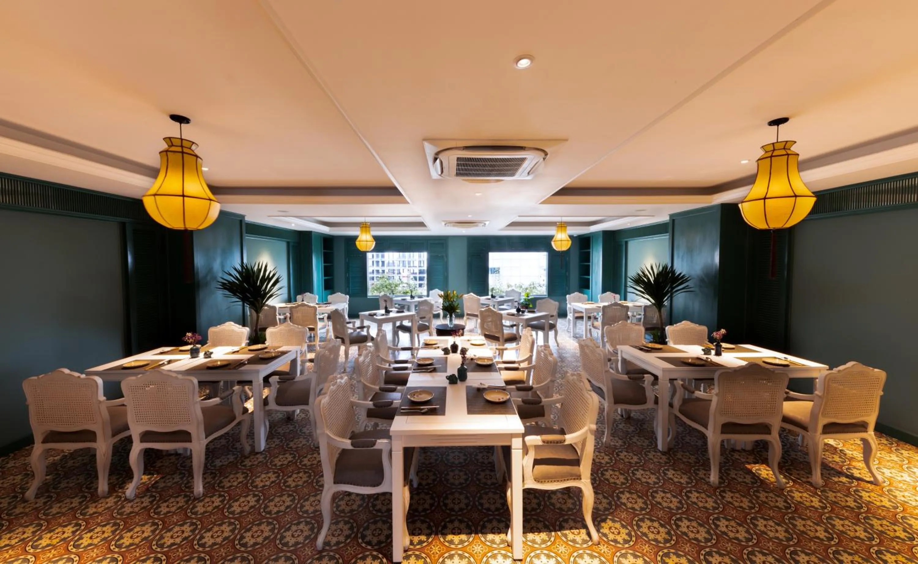 Restaurant/places to eat in Cochin Sang Hotel