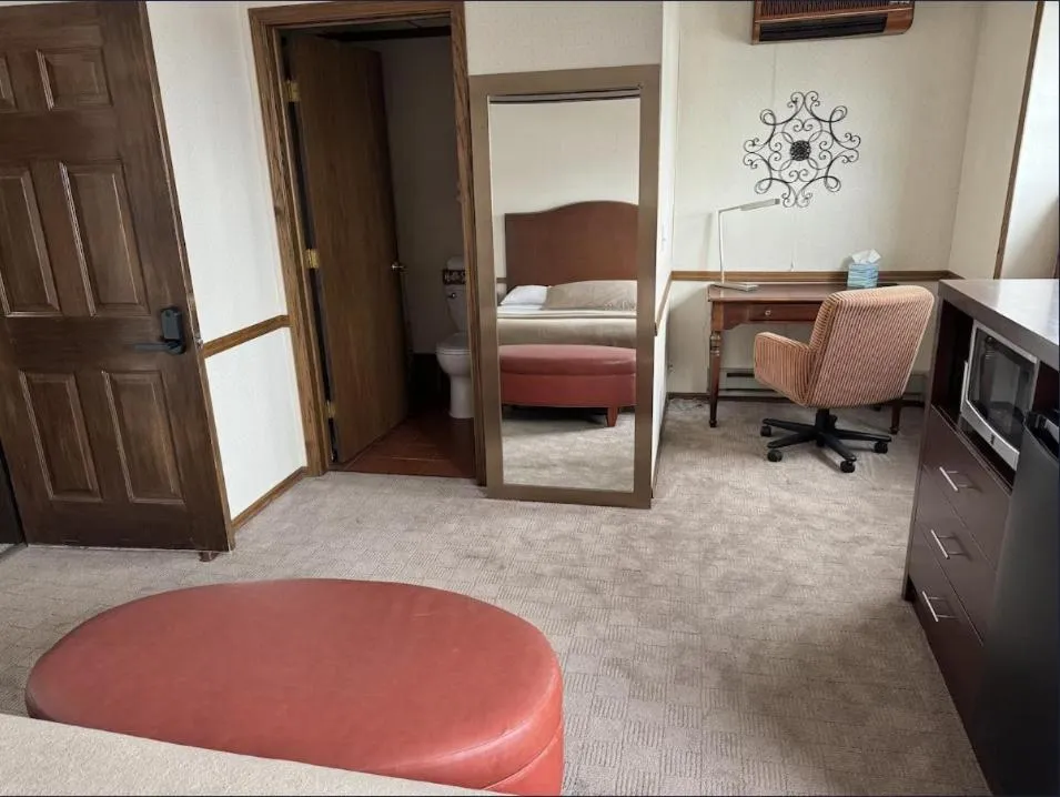 Bed in Fenway House Hotel