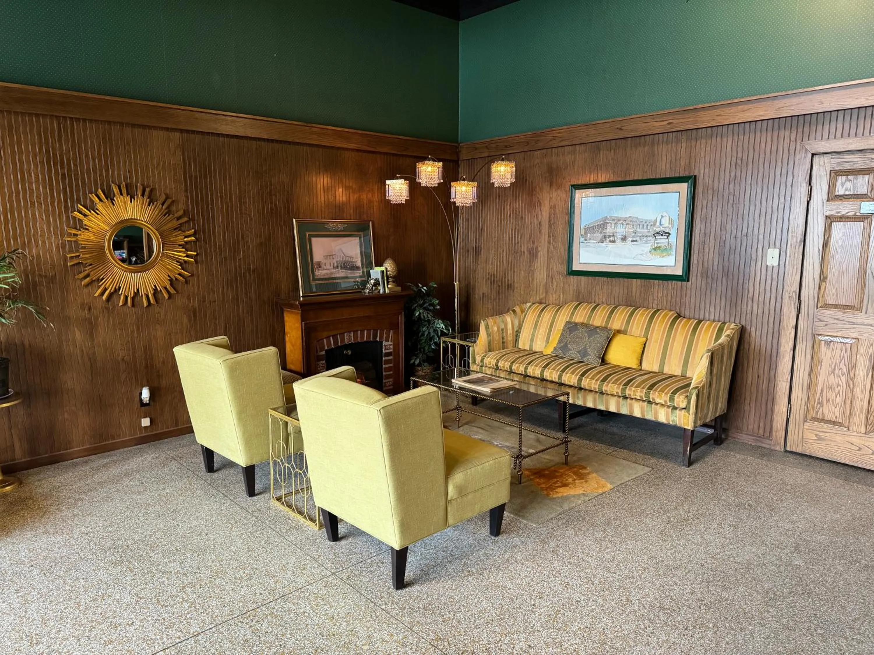 Lobby or reception in Fenway House Hotel