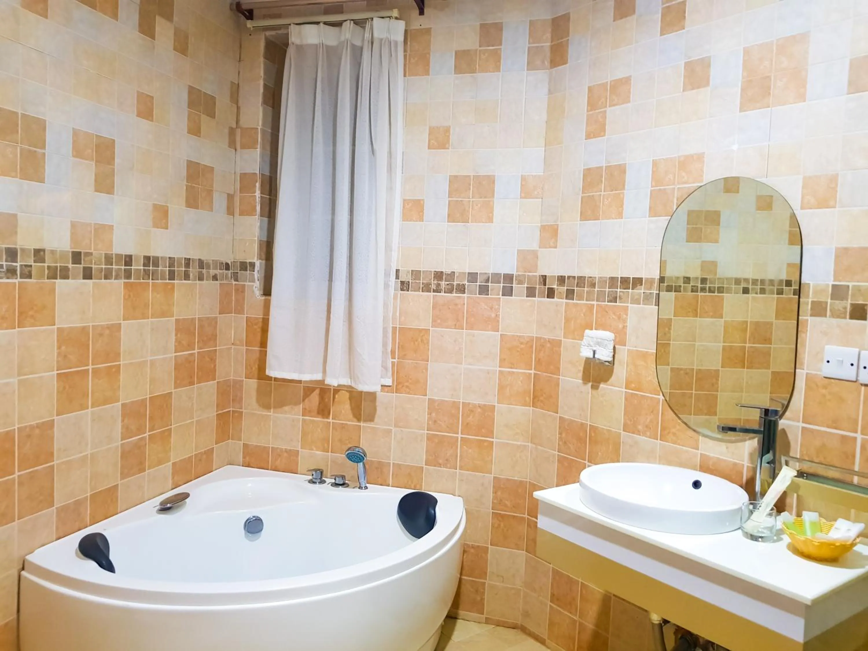 Bathroom in Masailand Safari Lodge