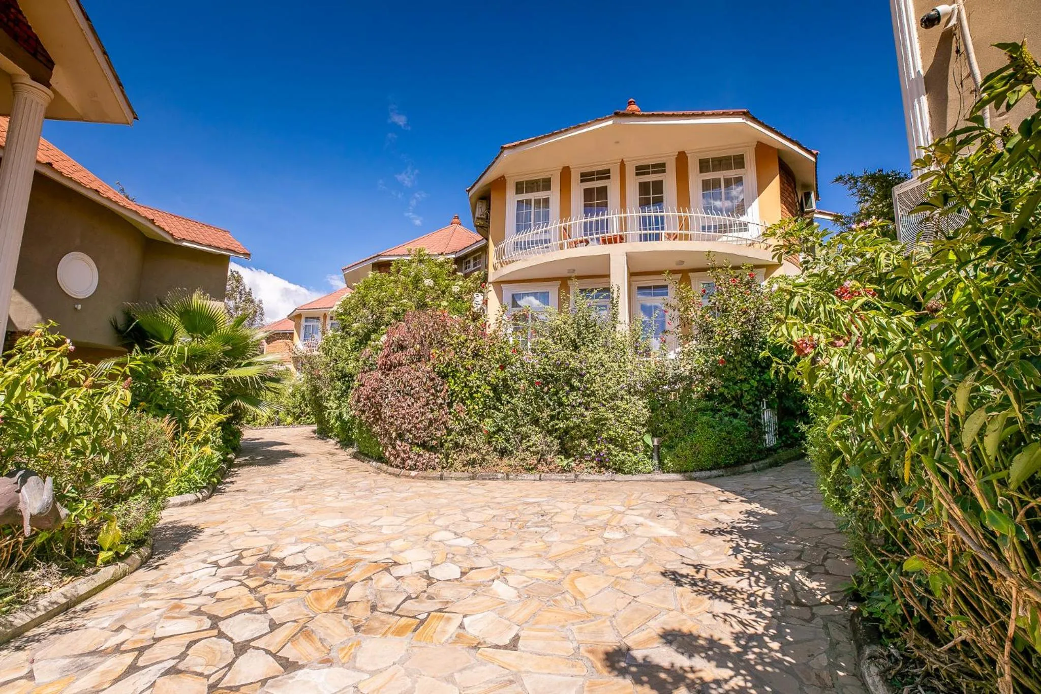 Property building in Masailand Safari Lodge