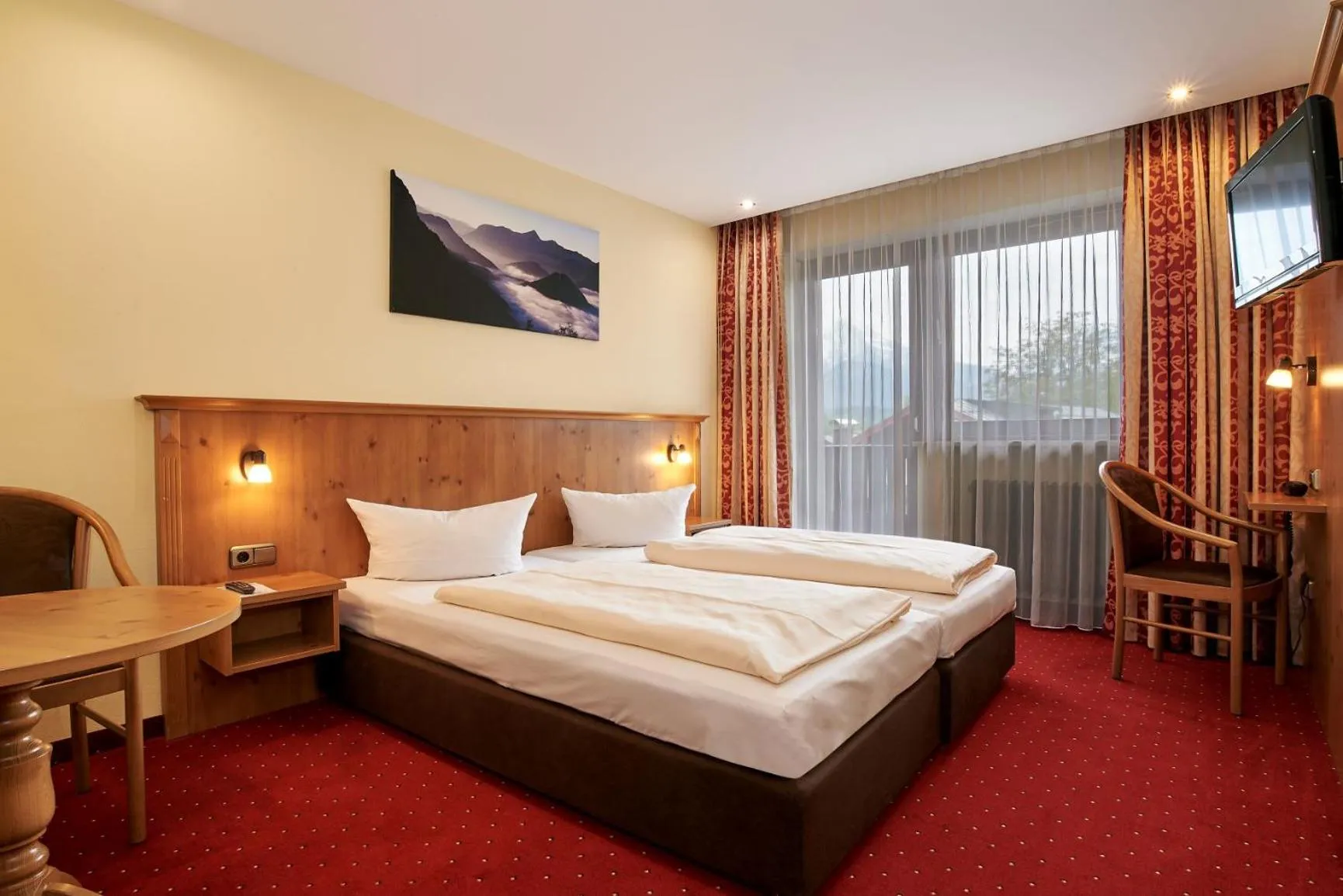 Bed in Alpen-Hotel Seimler
