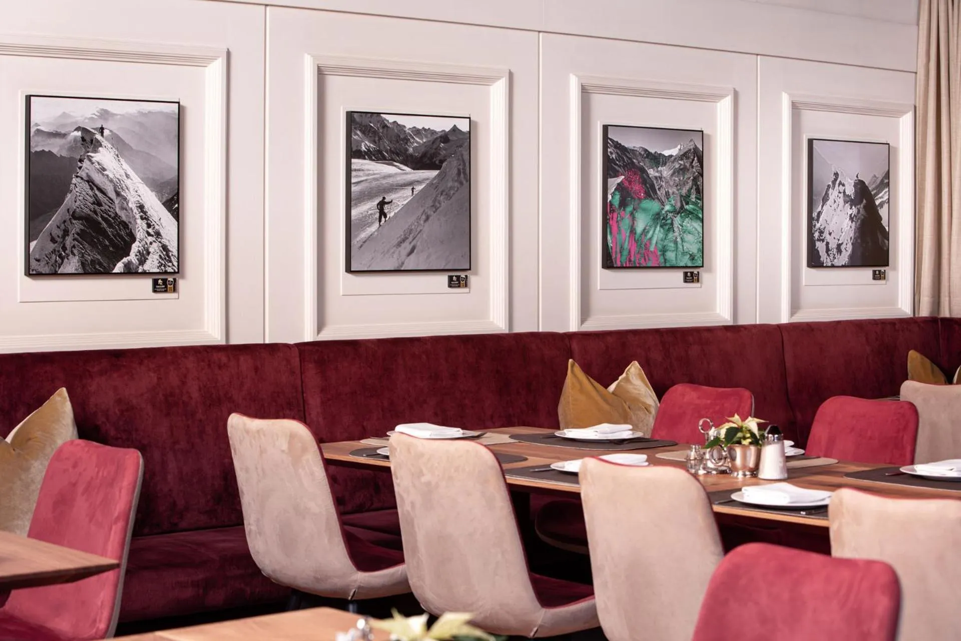 Breakfast in ALPIN- Das Sporthotel - SKI IN SKI OUT cityXpress, SUMMERCARD INCLUDED
