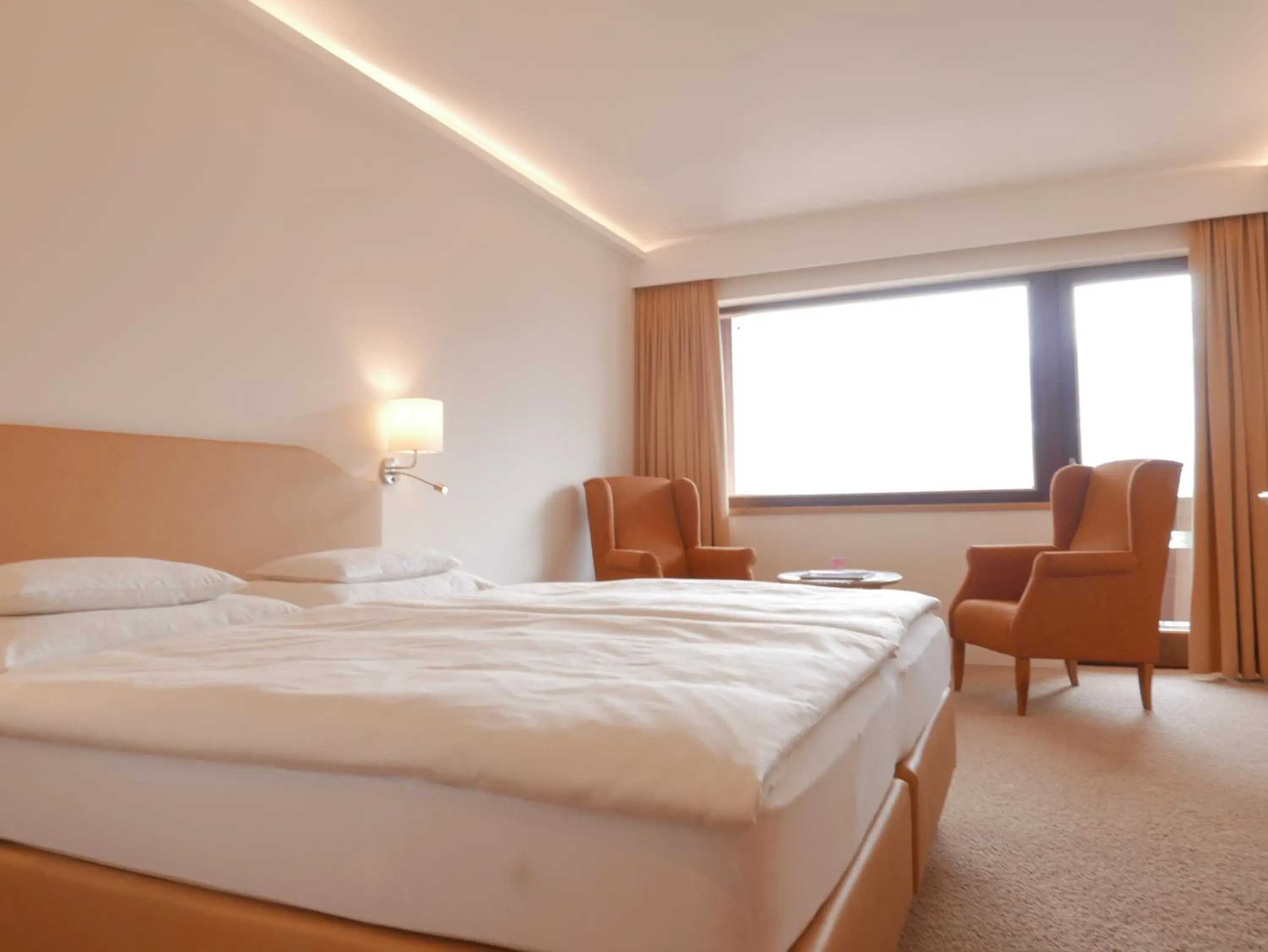 Family Two-Bedroom Suite in ALPIN- Das Sporthotel, SUMMERCARD included May - September Family Two-Bedroom Suite in ALPIN- Das Sporthotel, SUMMERCARD included May - September