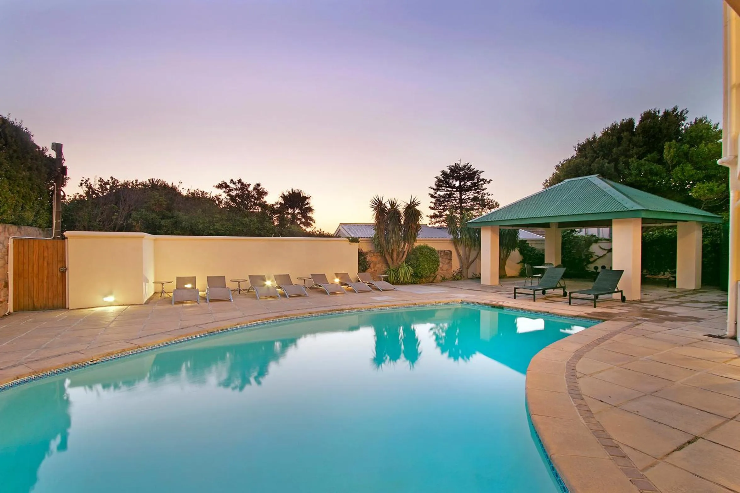 Swimming pool in Merridew Villa