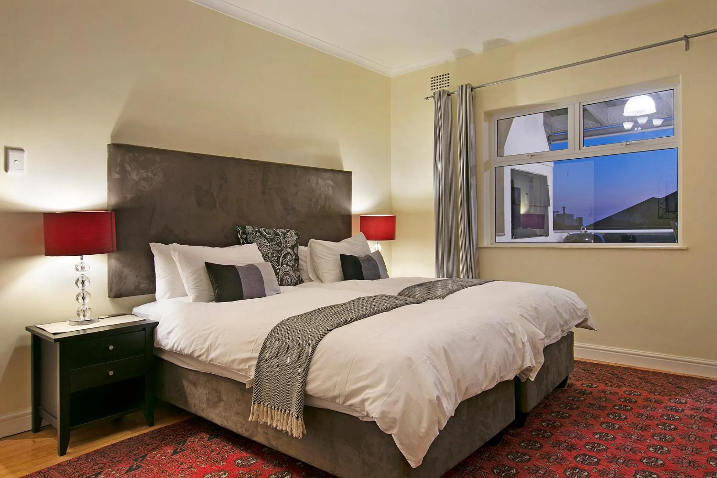 Bedroom, Bed in Merridew Villa