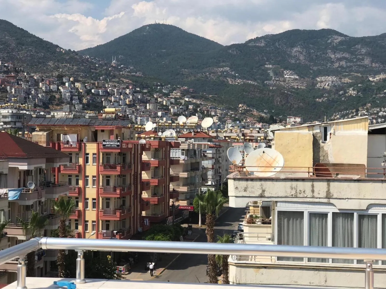 Mountain view in Serendi Apart Hotel