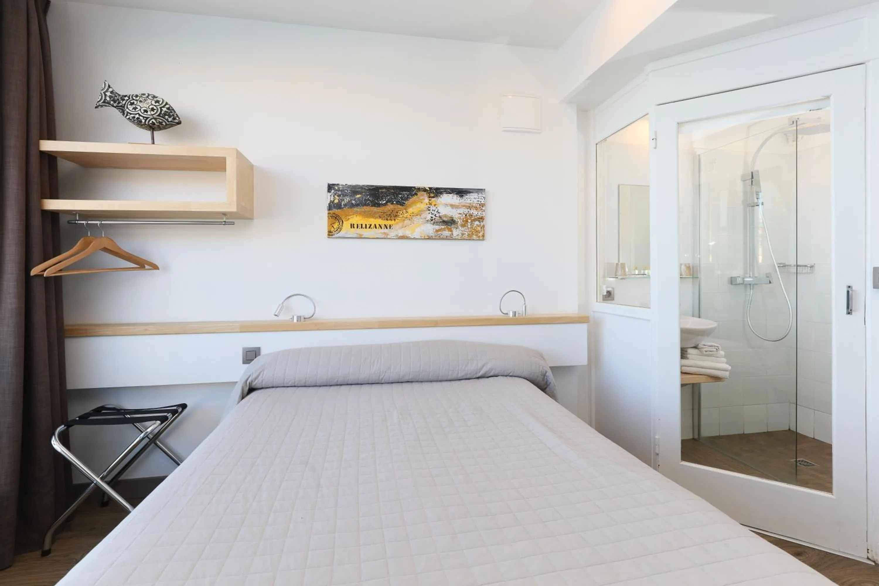 Bed in Hotel La Vigie - Face à la mer