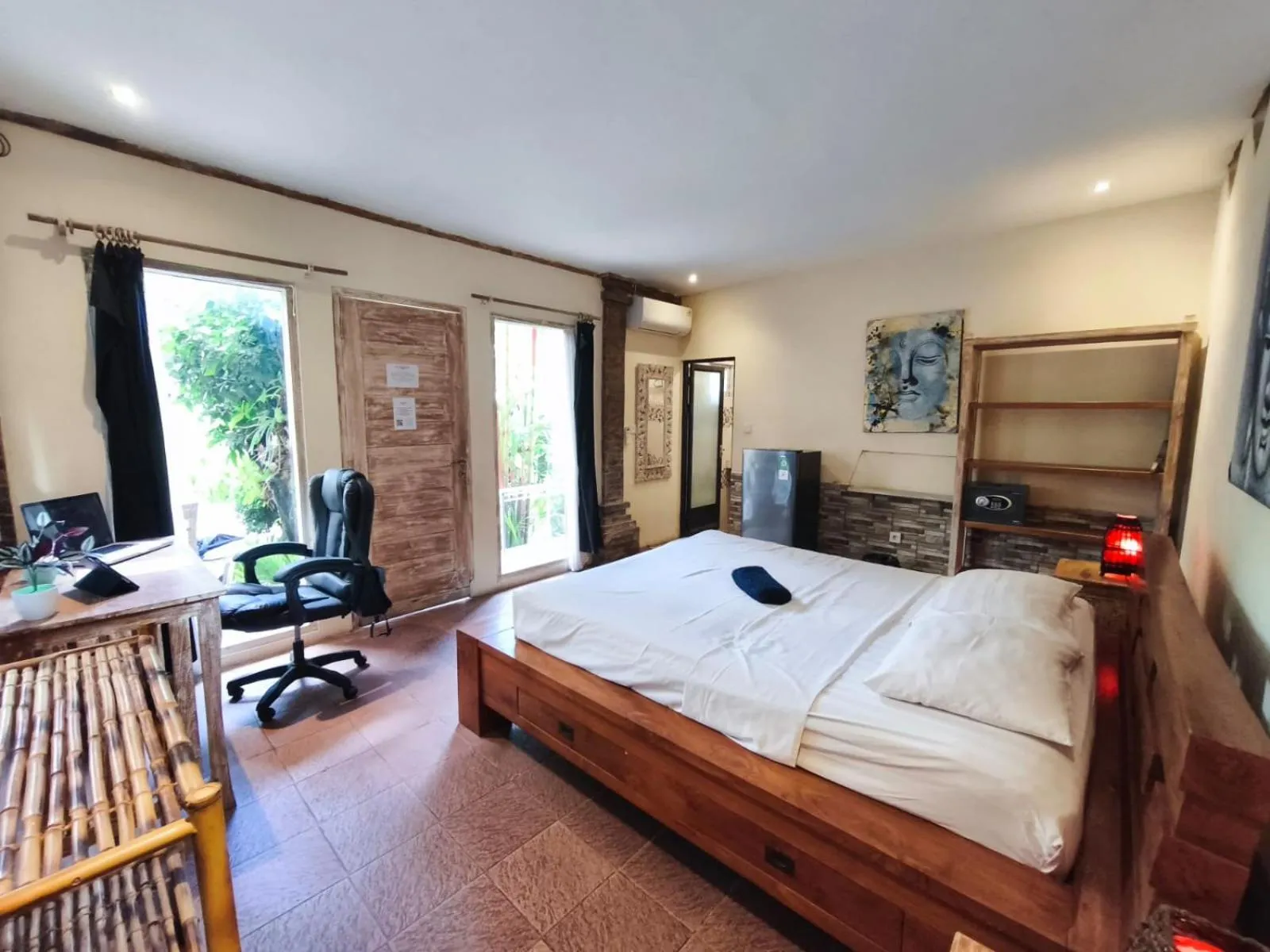 Bed in Canggu Pinpoint Rooms
