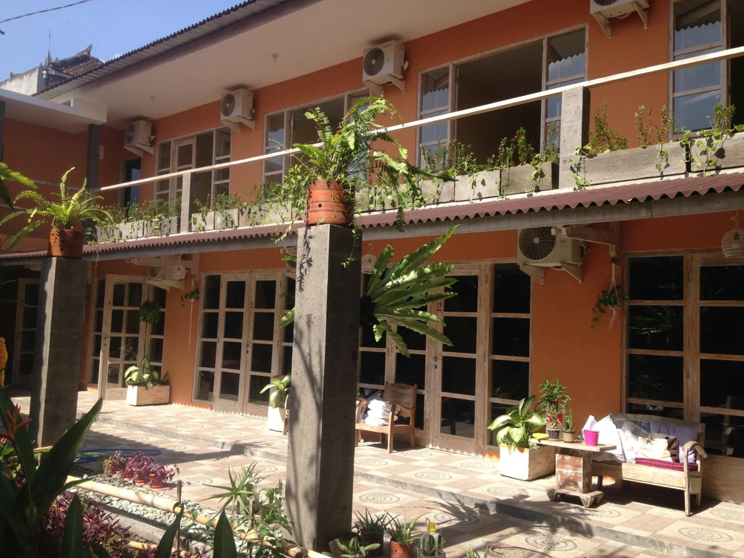 Facade/entrance in Canggu Pinpoint Rooms