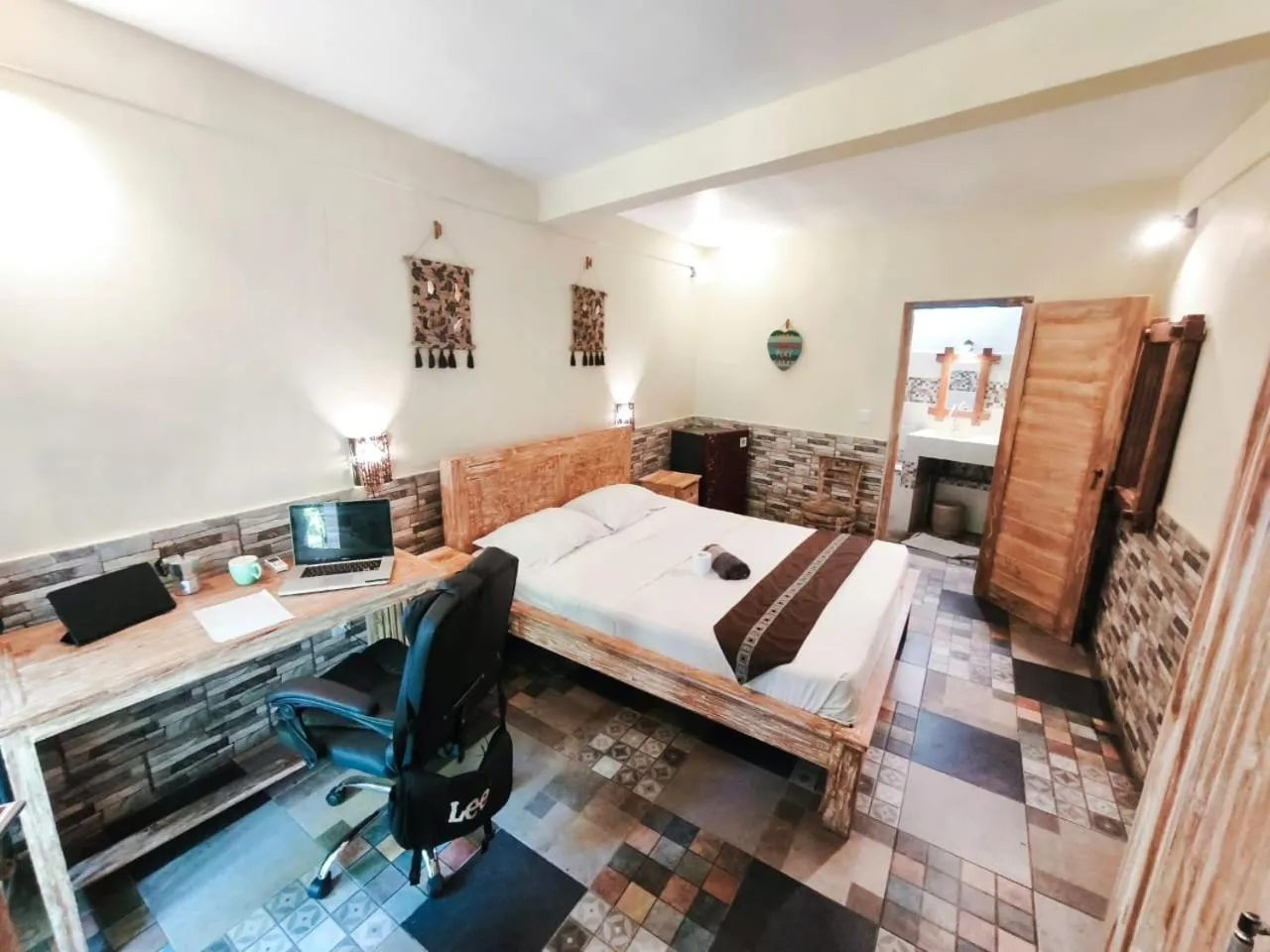 Bed in Canggu Pinpoint Rooms