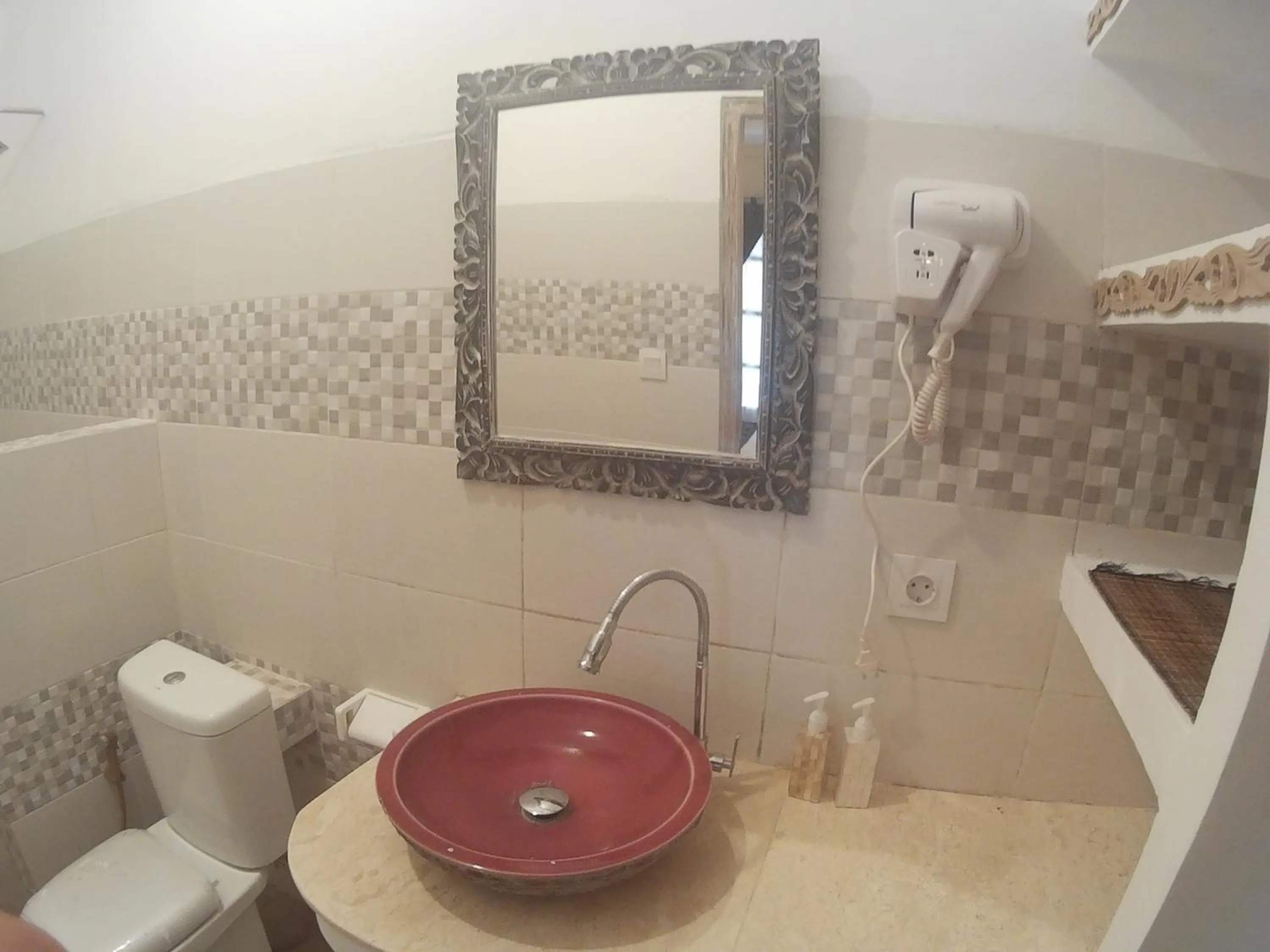 Bathroom in Canggu Pinpoint Rooms