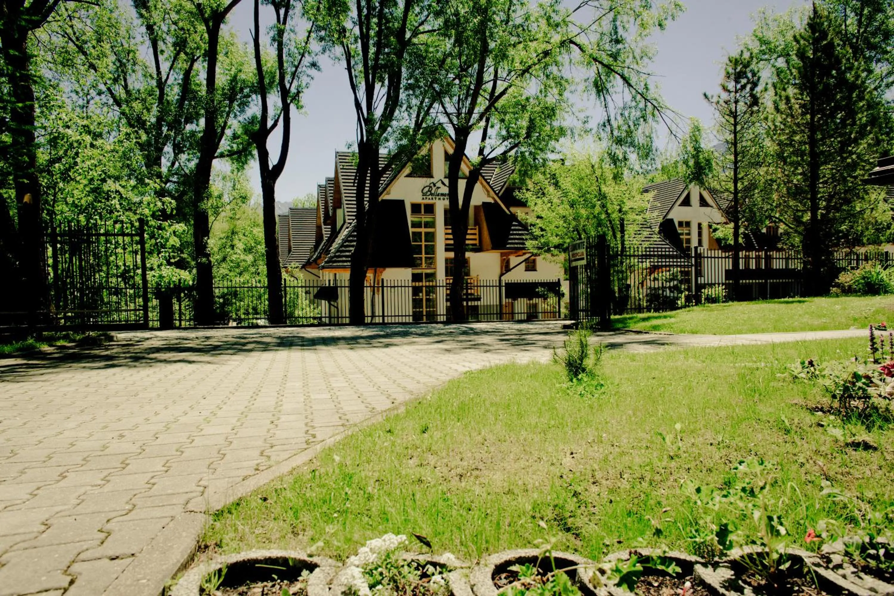 Property building in Aparthotel Bellamonte