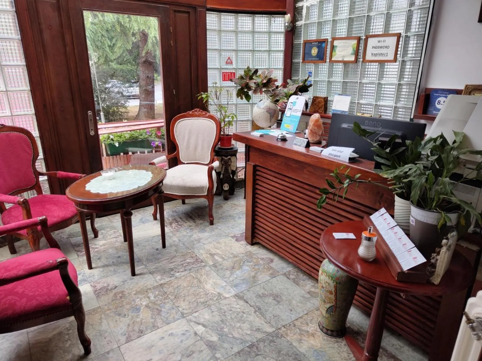 Lobby or reception in Hotel Kapistec Skopje