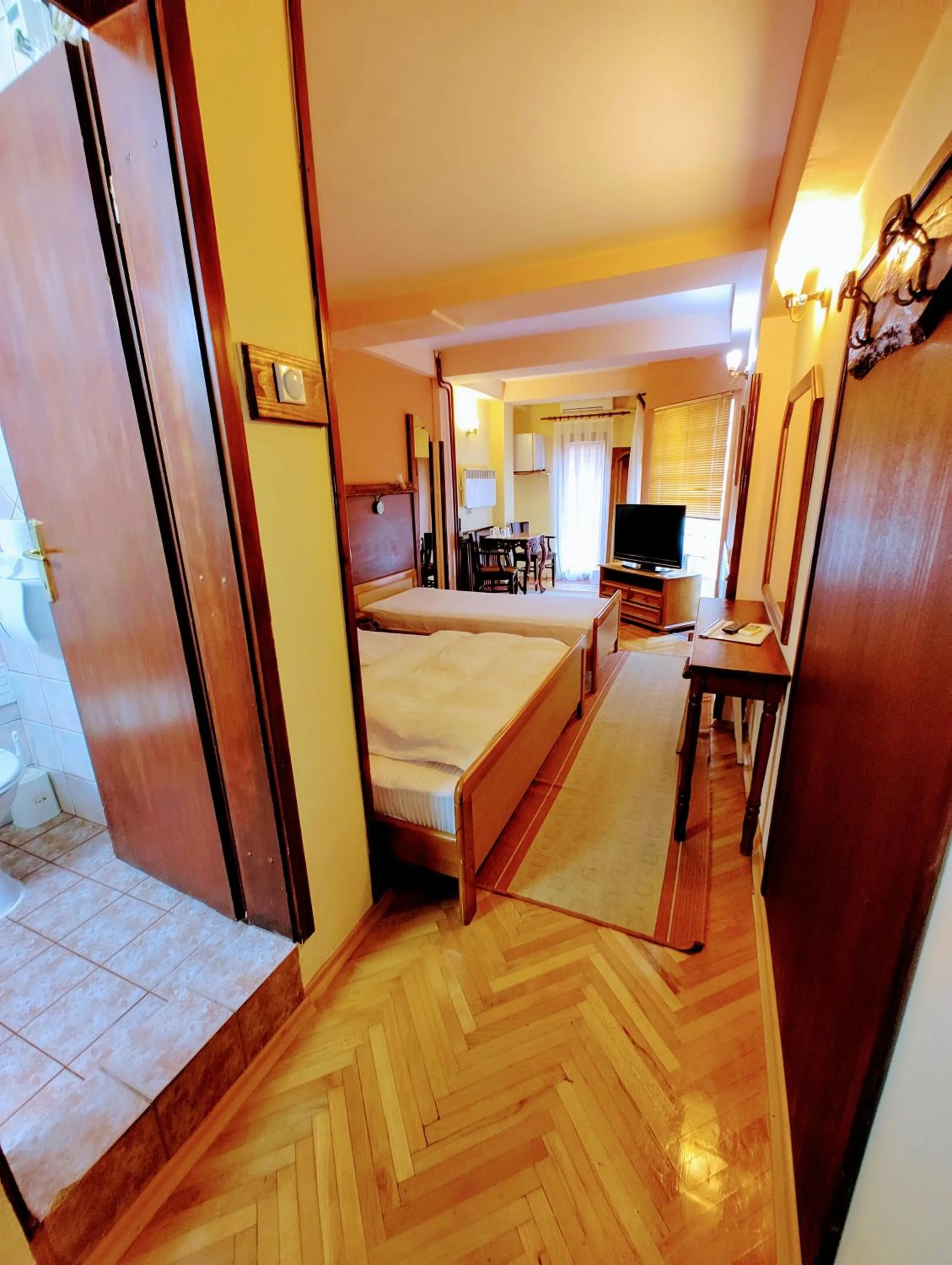 Photo of the whole room, Bed in Hotel Kapistec Skopje