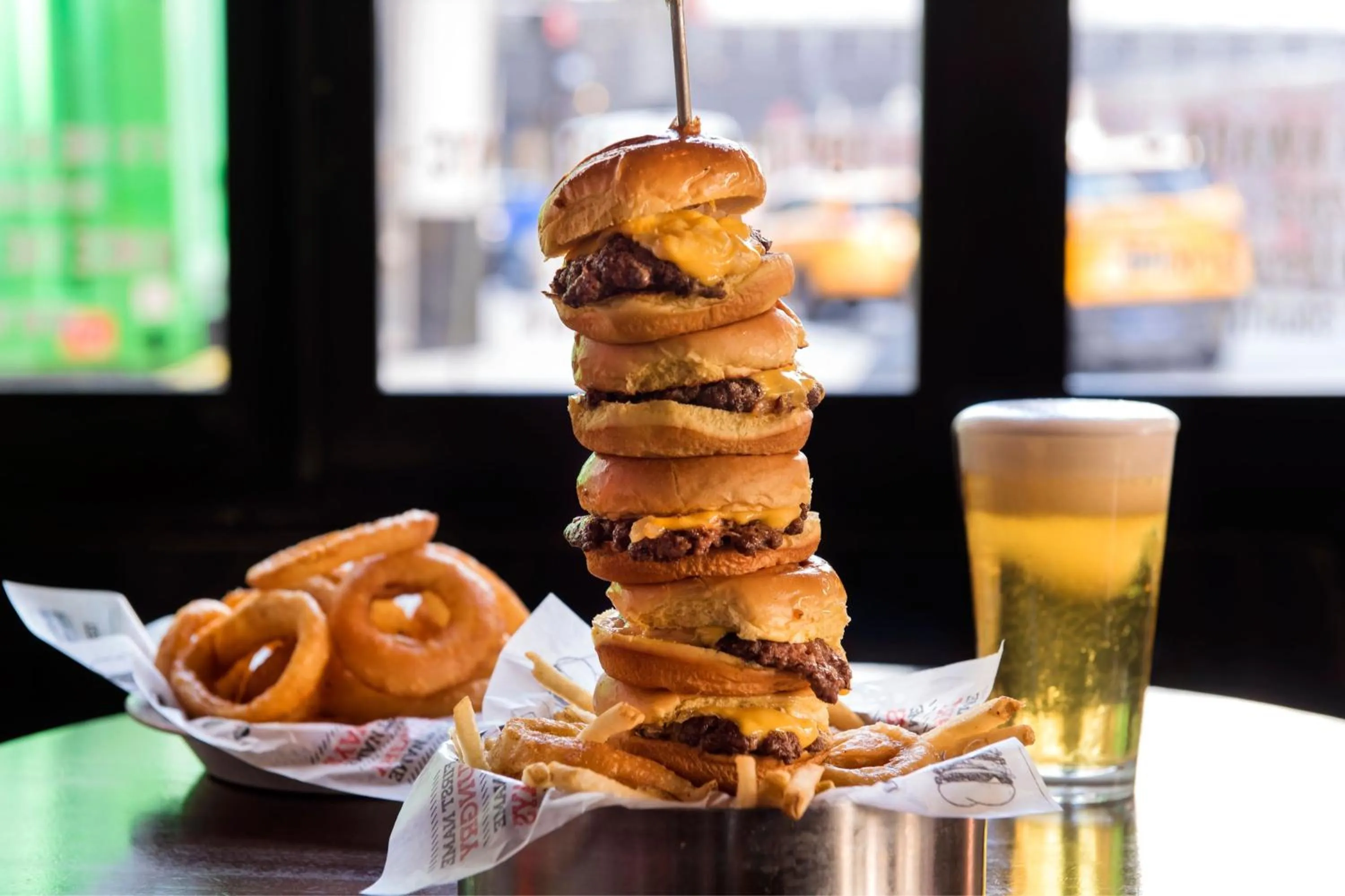 Restaurant/places to eat in New York Marriott Downtown