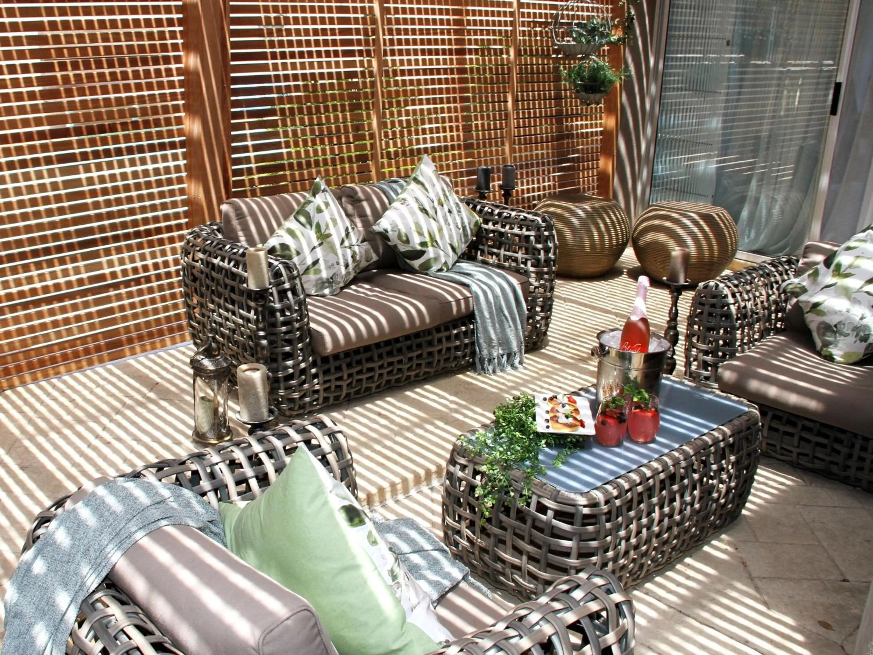 Executive Suite in Nine on Uys street B & B