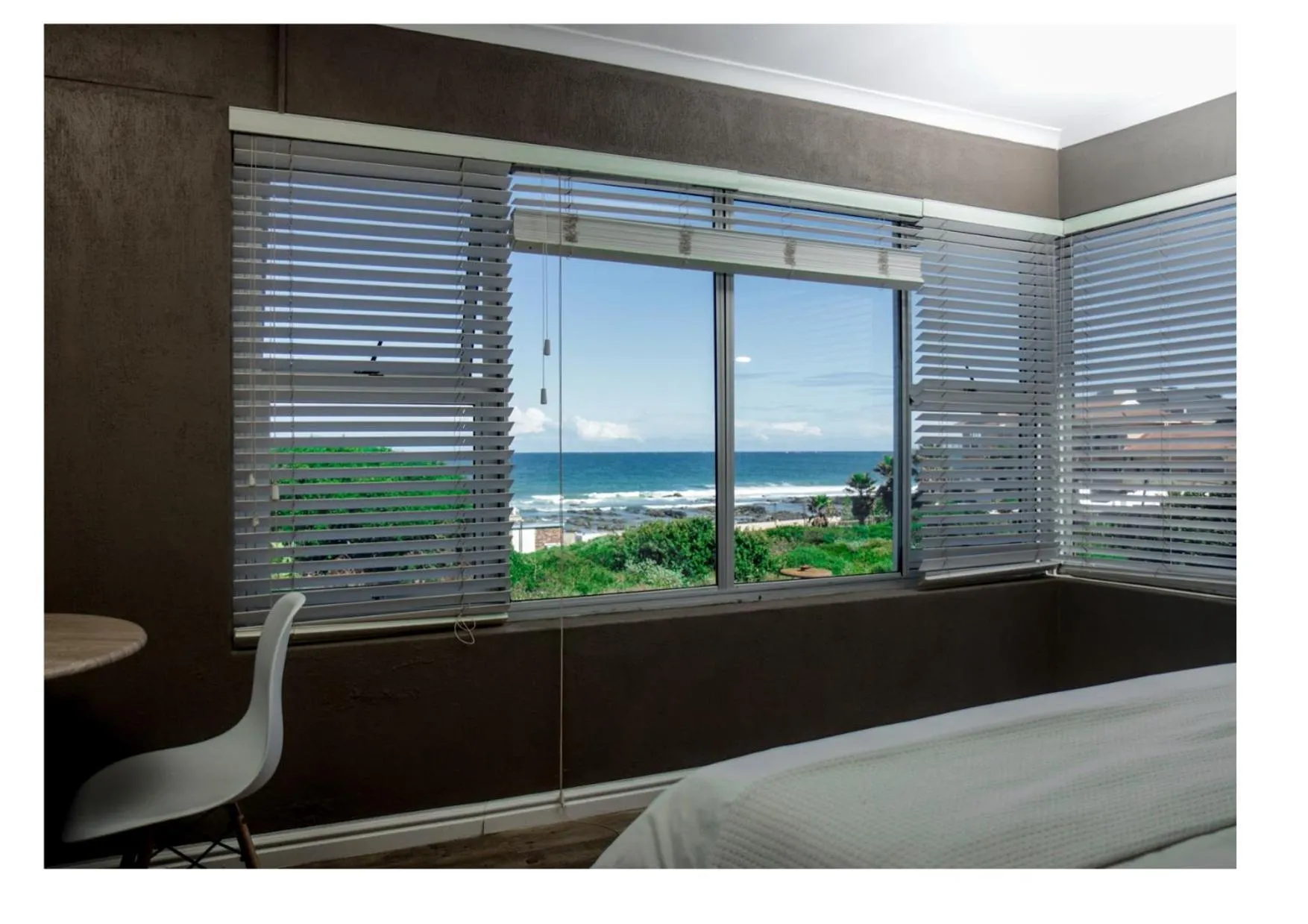 Nine on Uys street B & B