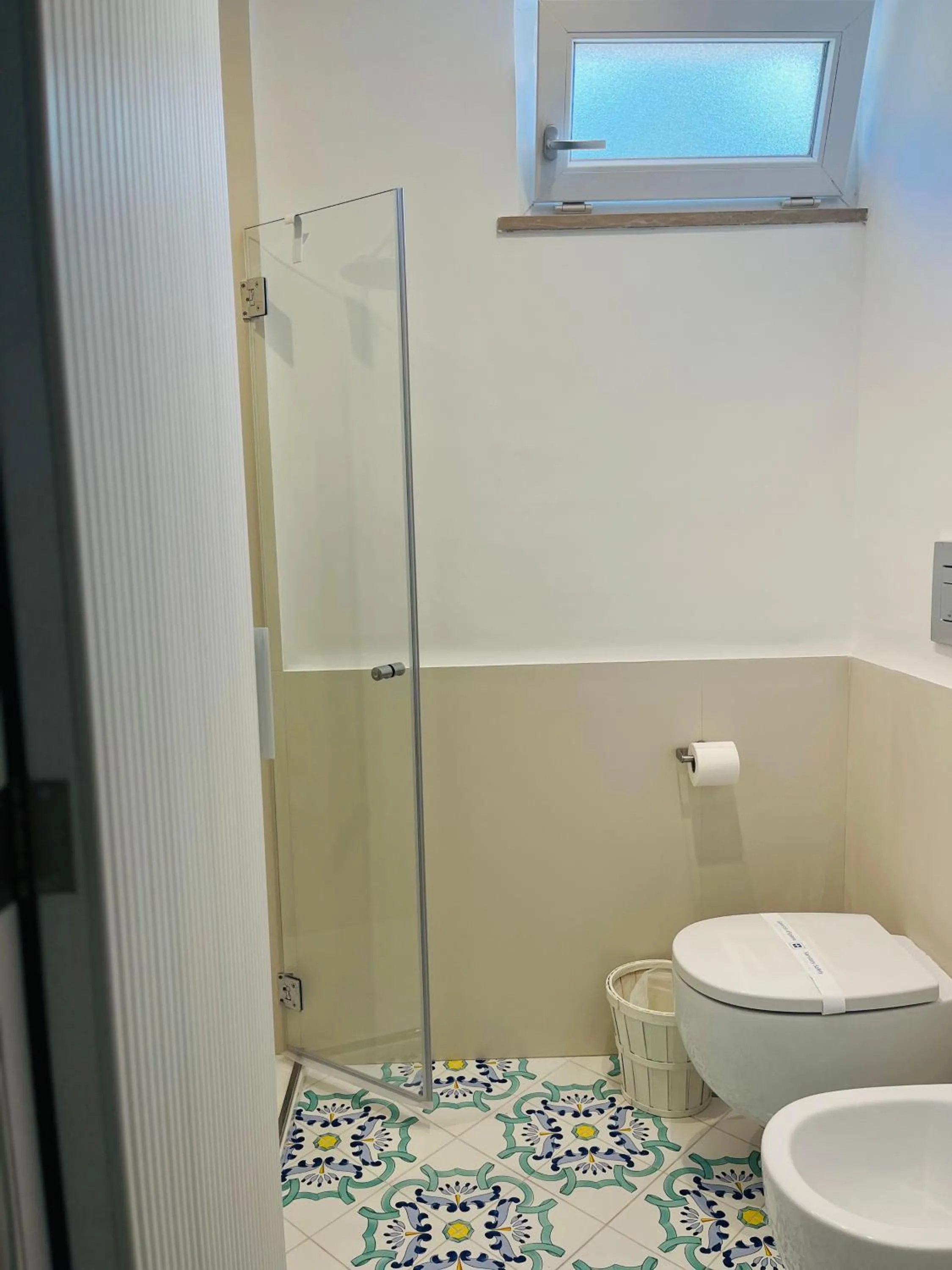 Shower in B&B L'Agapanto