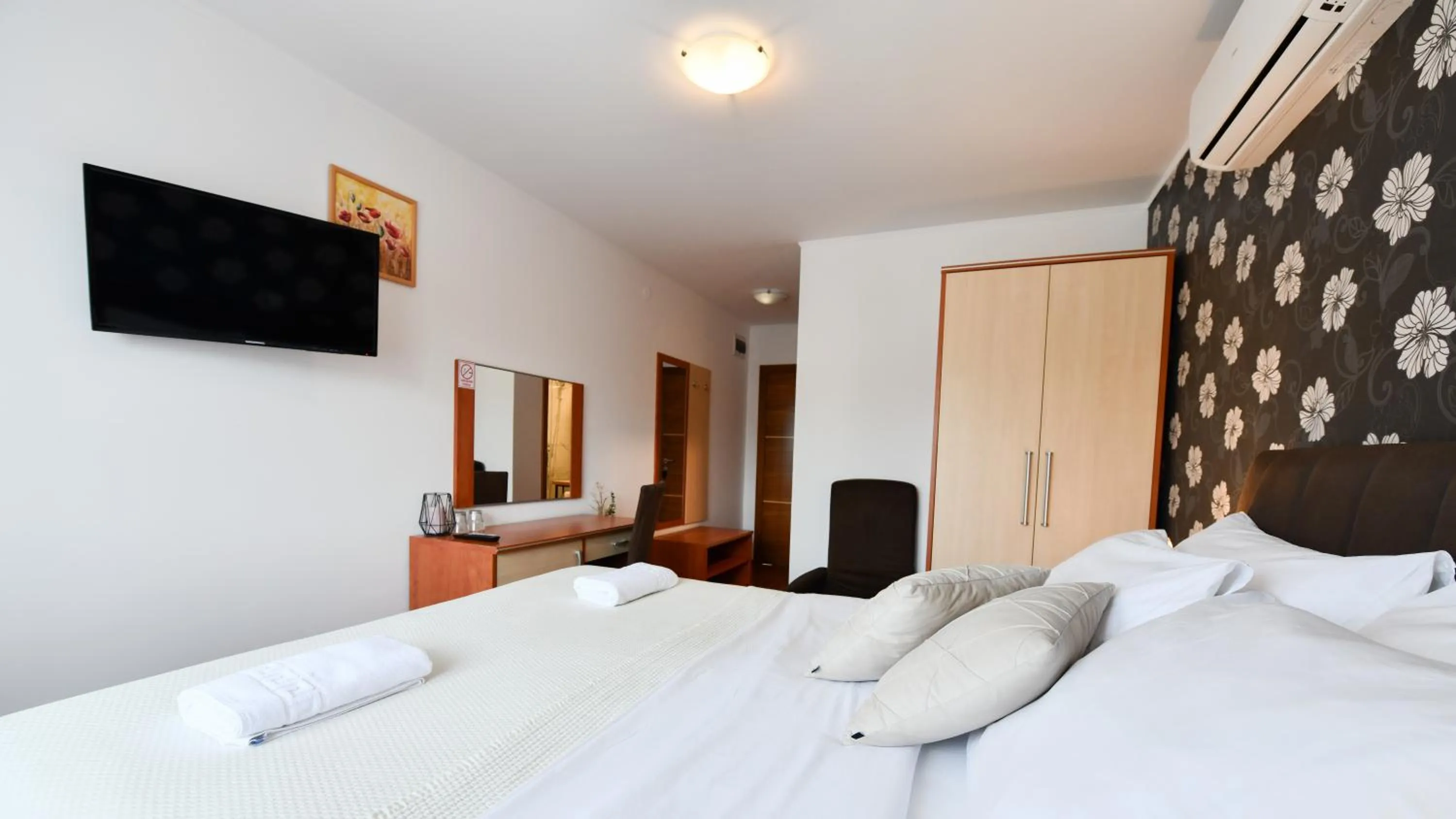 Bed in Pansion Villa Cancar