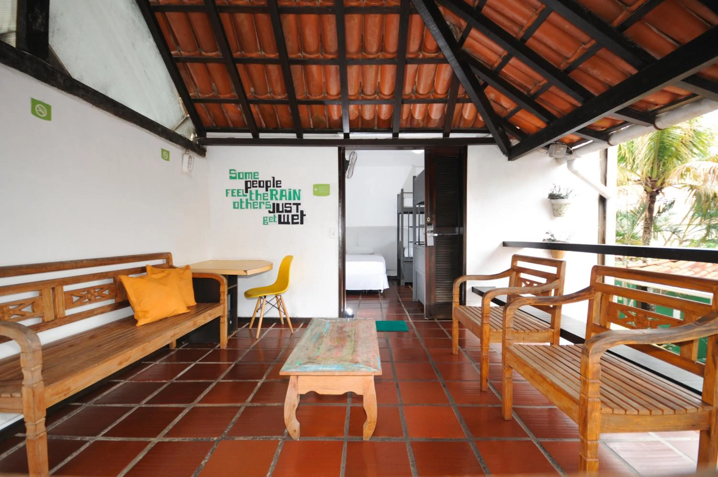 Patio in Che Lagarto Hostel Búzios