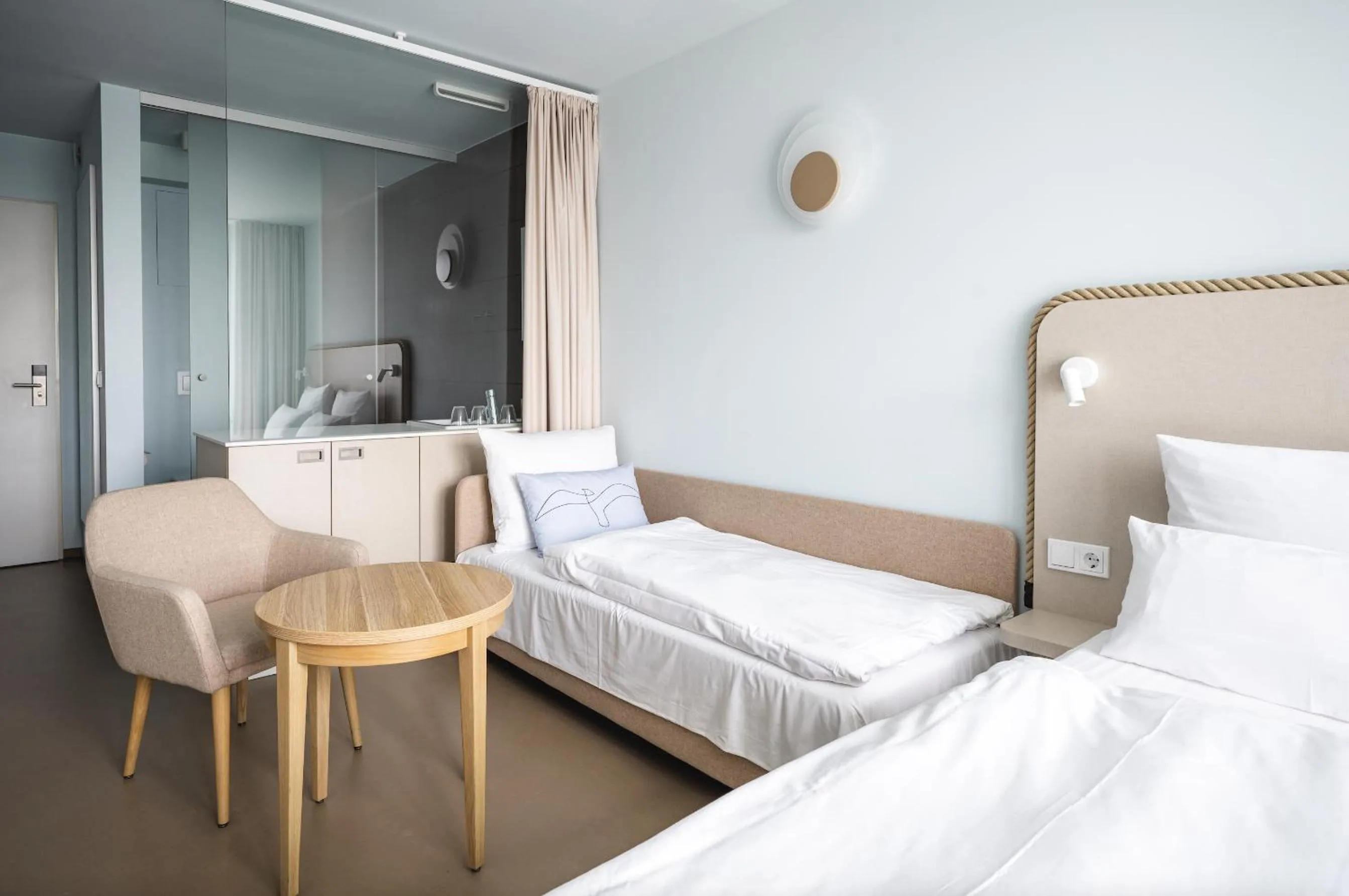 Photo of the whole room, Bed in aja Travemünde