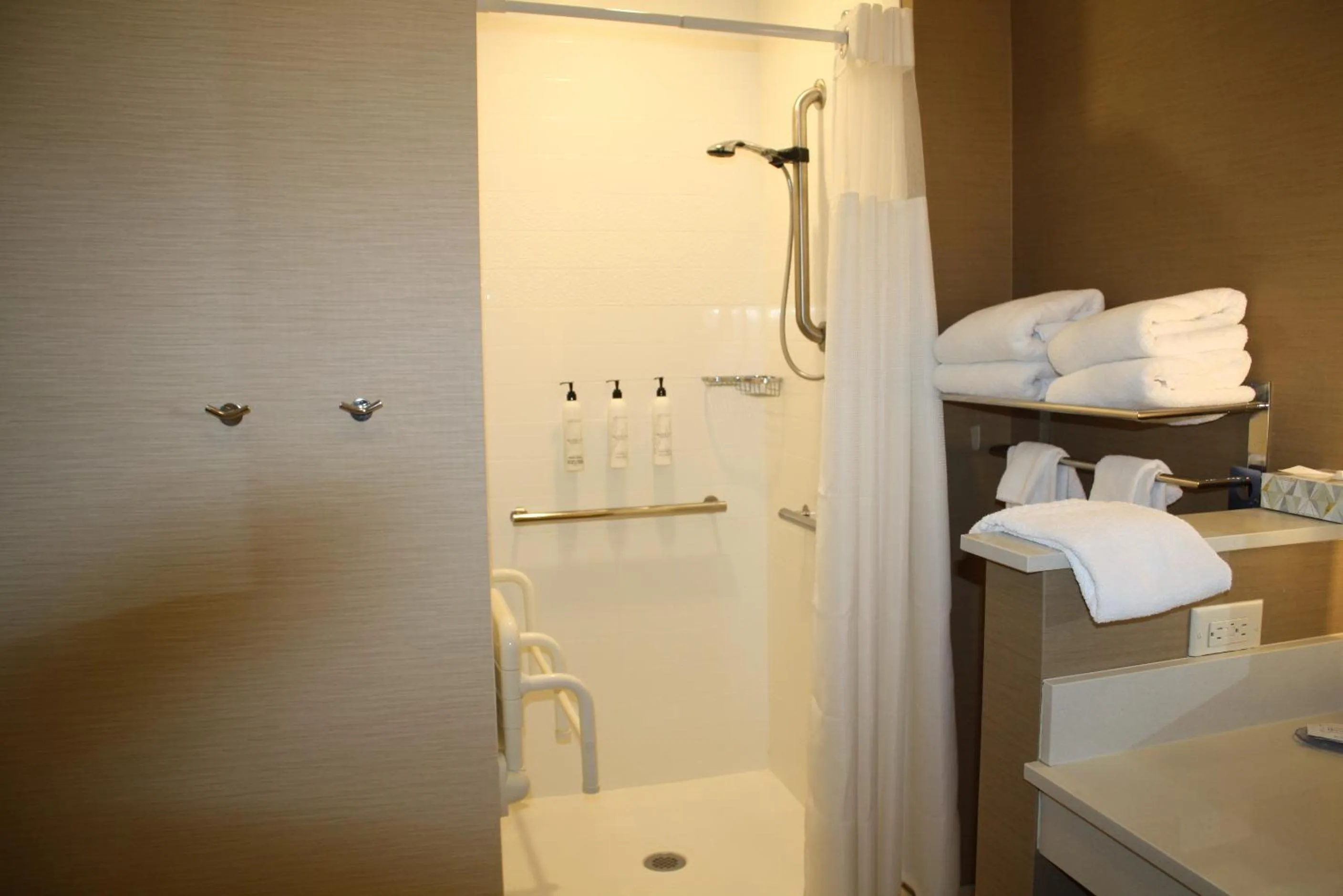 Shower in Fairfield Inn & Suites by Marriott Detroit Lakes