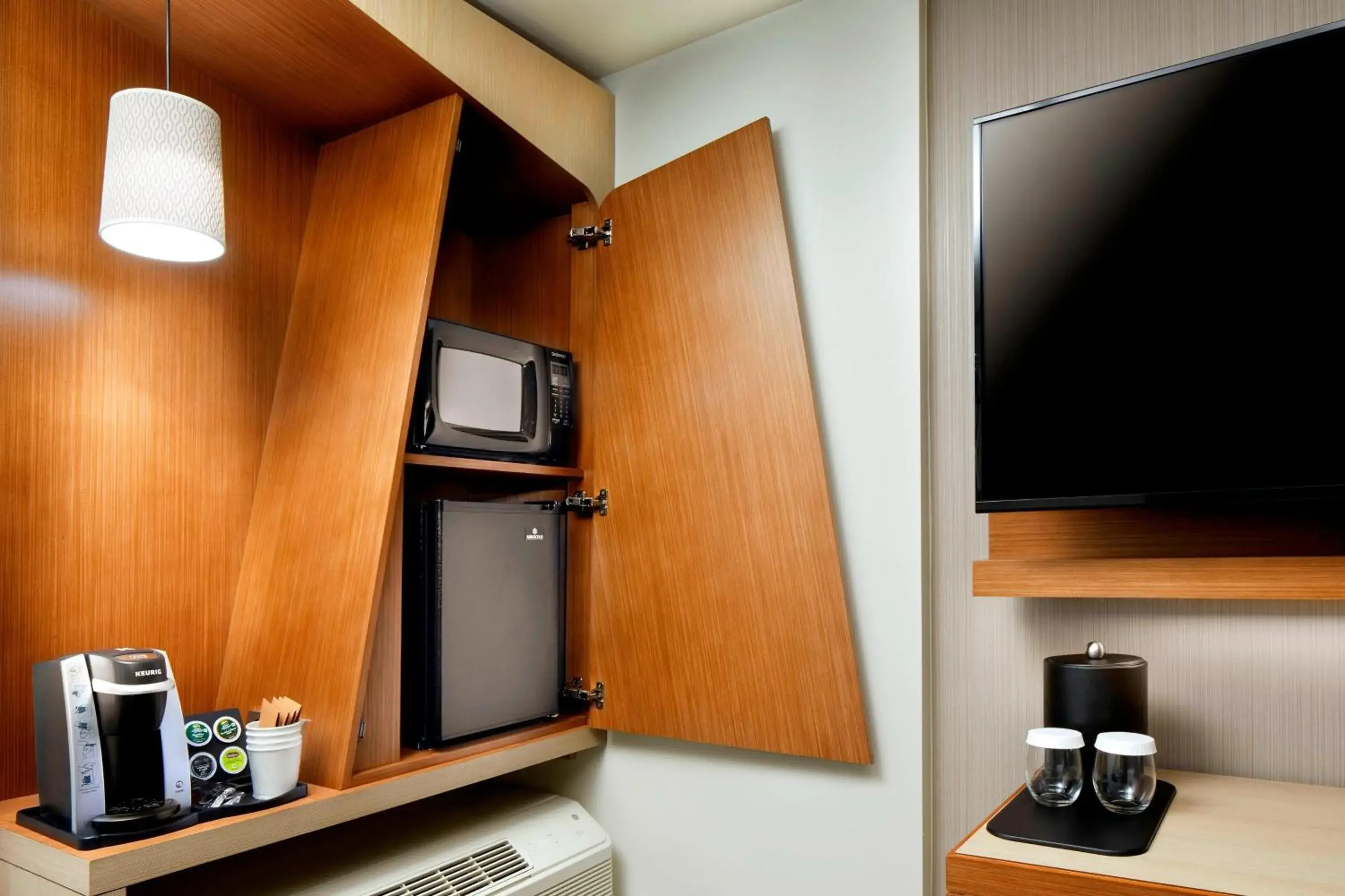 Queen Suite with Sofa Bed in Courtyard by Marriott Houston Intercontinental Airport Queen Suite with Sofa Bed in Courtyard by Marriott Houston Intercontinental Airport