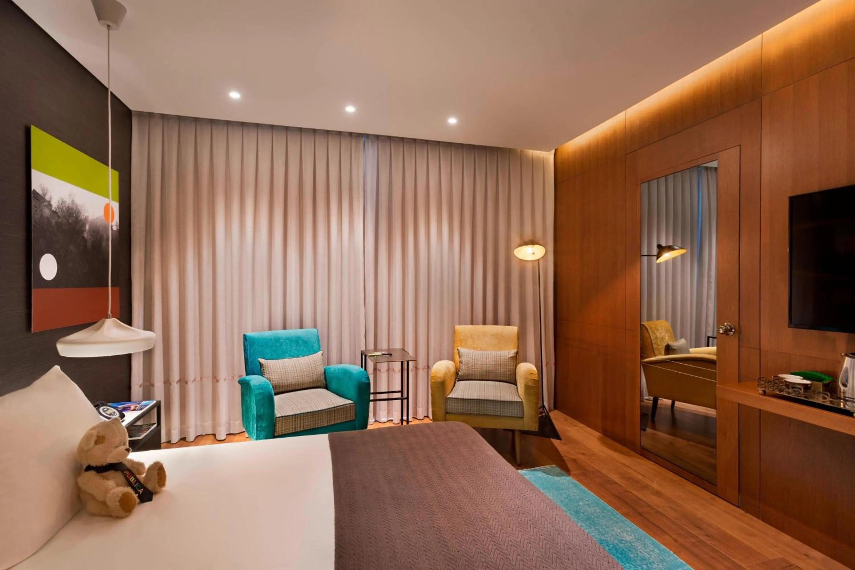 Photo of the whole room in Publica Isrotel, Autograph Collection