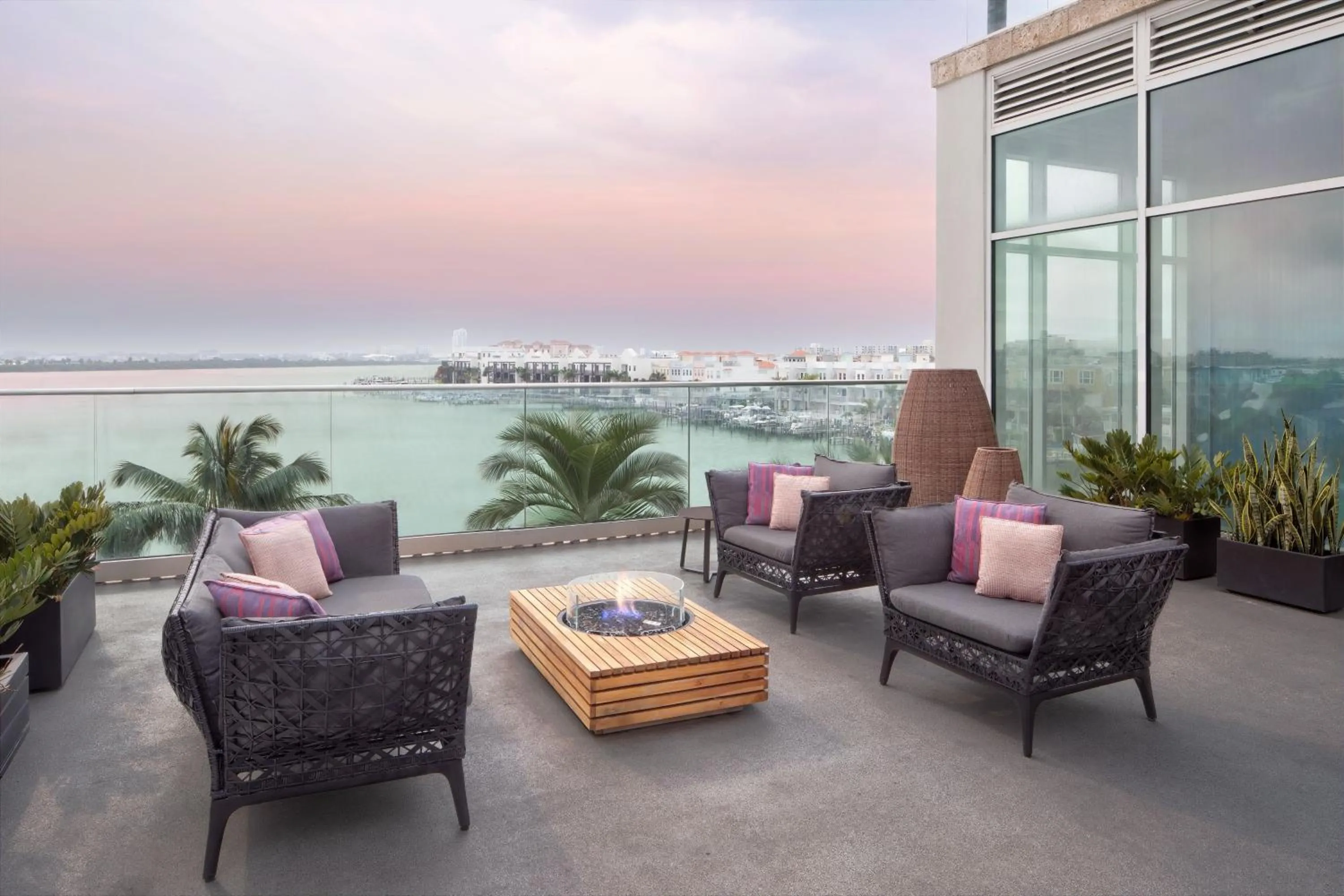 Fitness centre/facilities in SpringHill Suites by Marriott Clearwater Beach